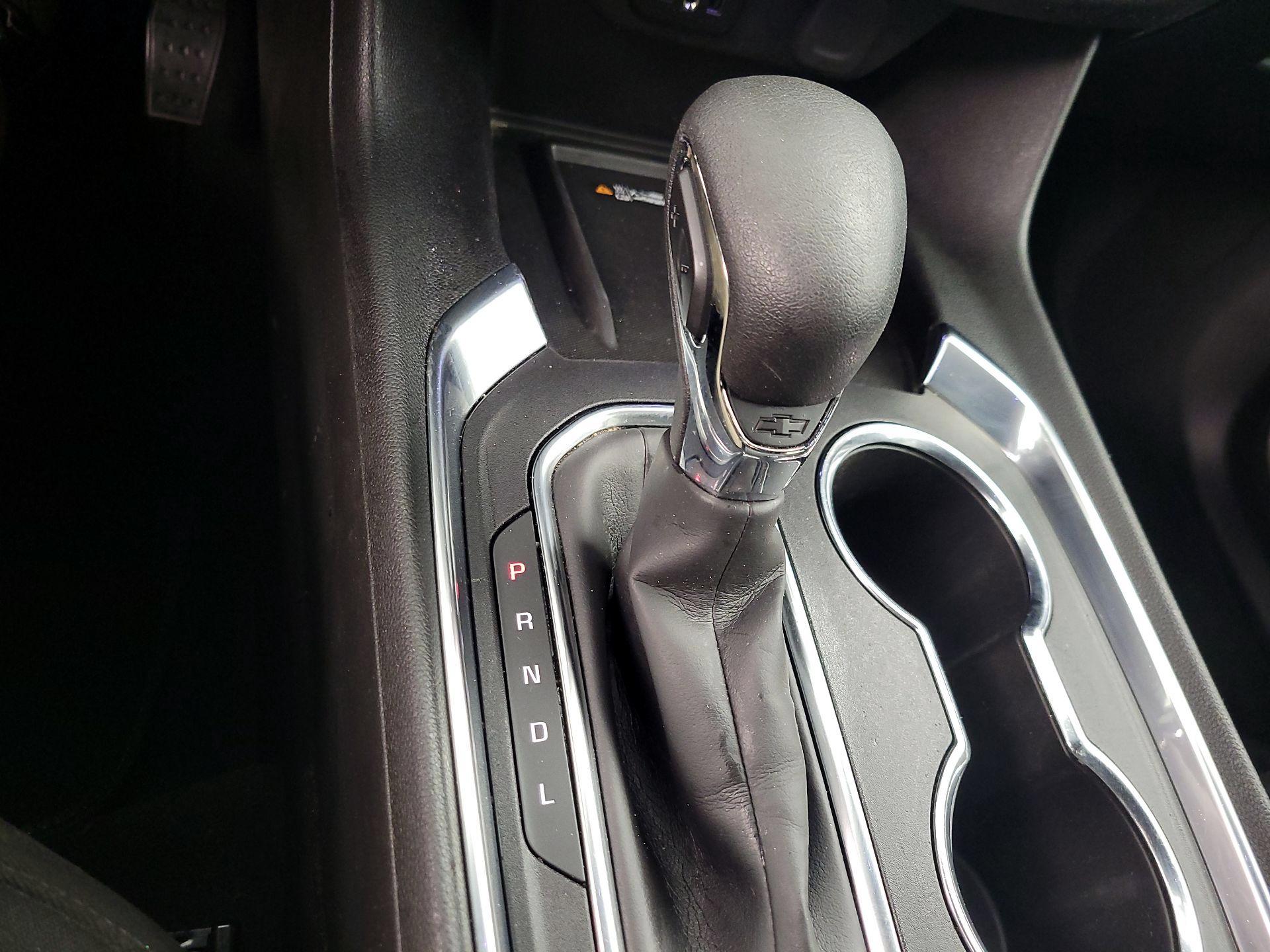 Thumbnail: 2023 Chevrolet Traverse - 17