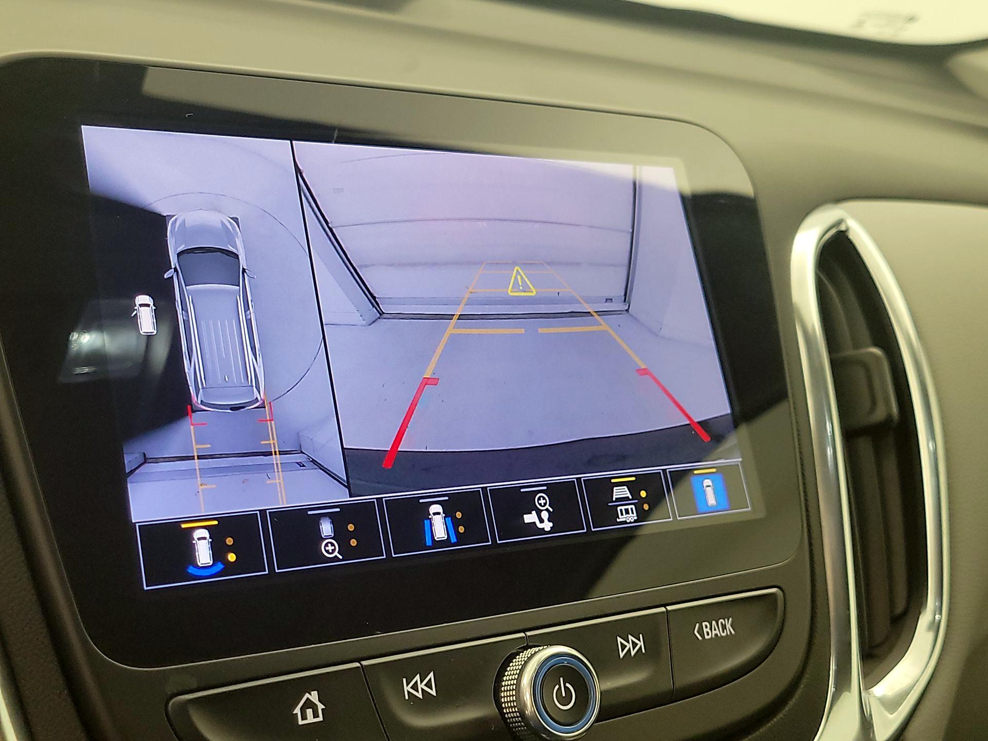 Thumbnail: 2022 Chevrolet Equinox - 14