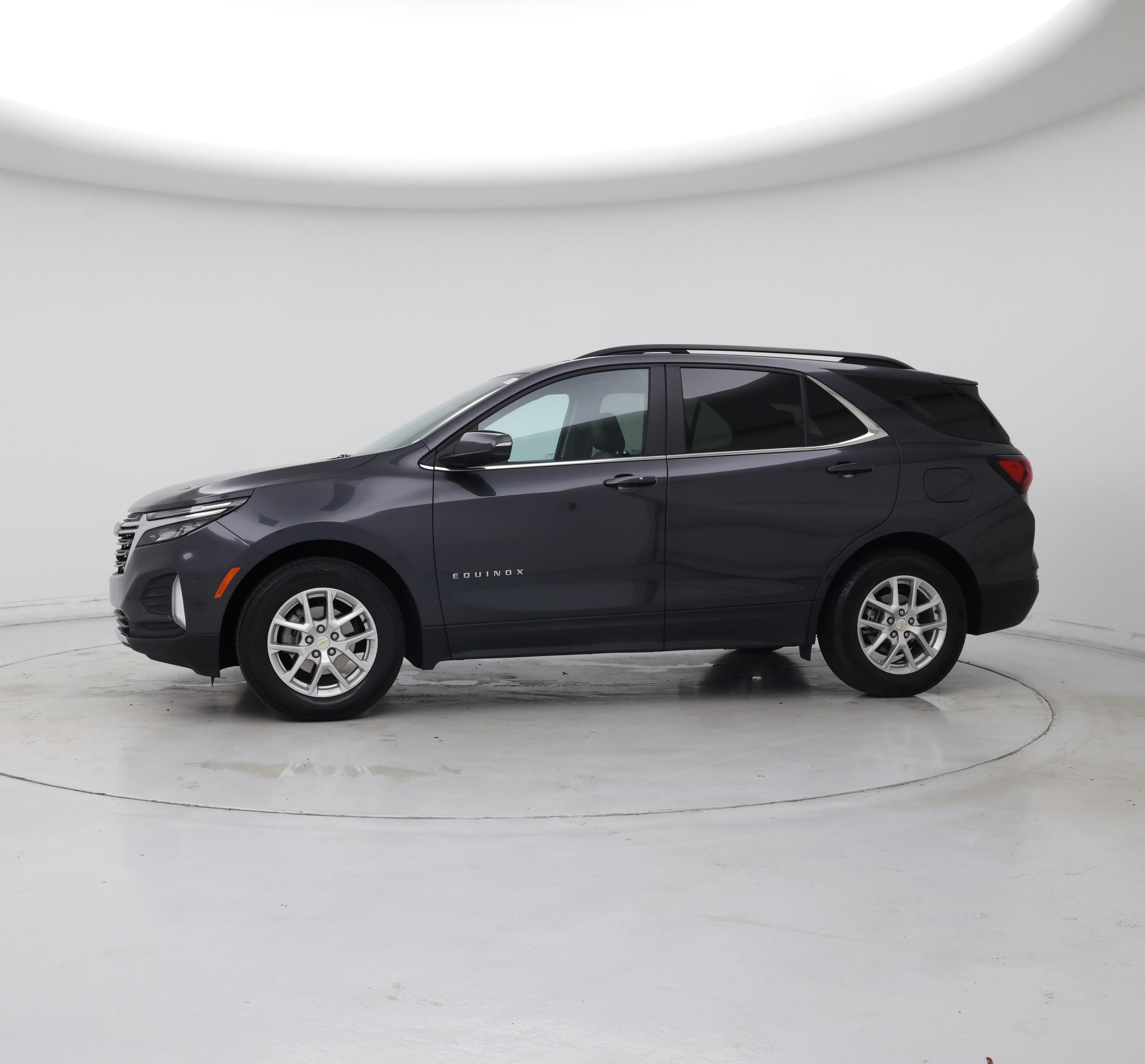 Thumbnail: 2022 Chevrolet Equinox - 3