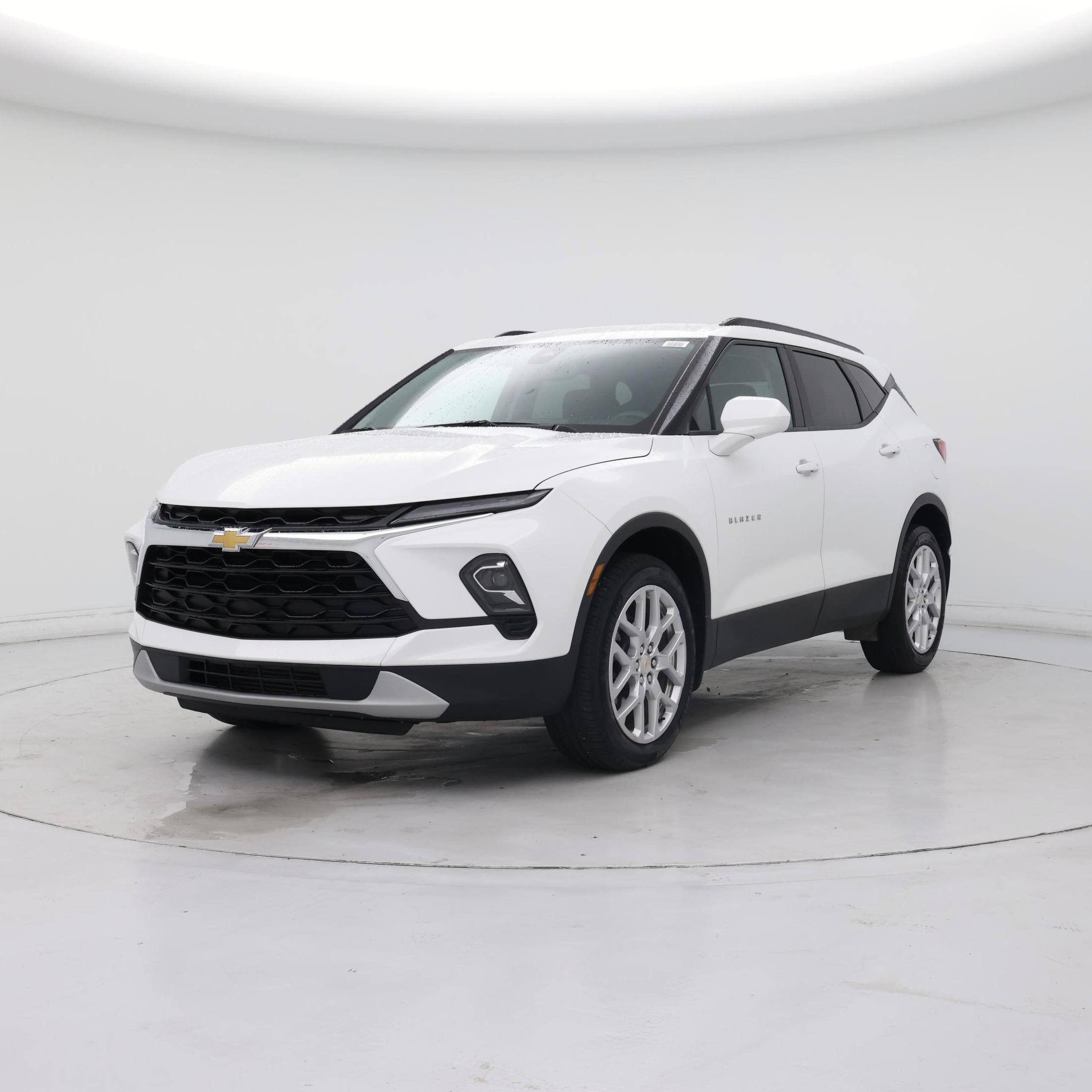 Thumbnail: 2023 Chevrolet Blazer - 4