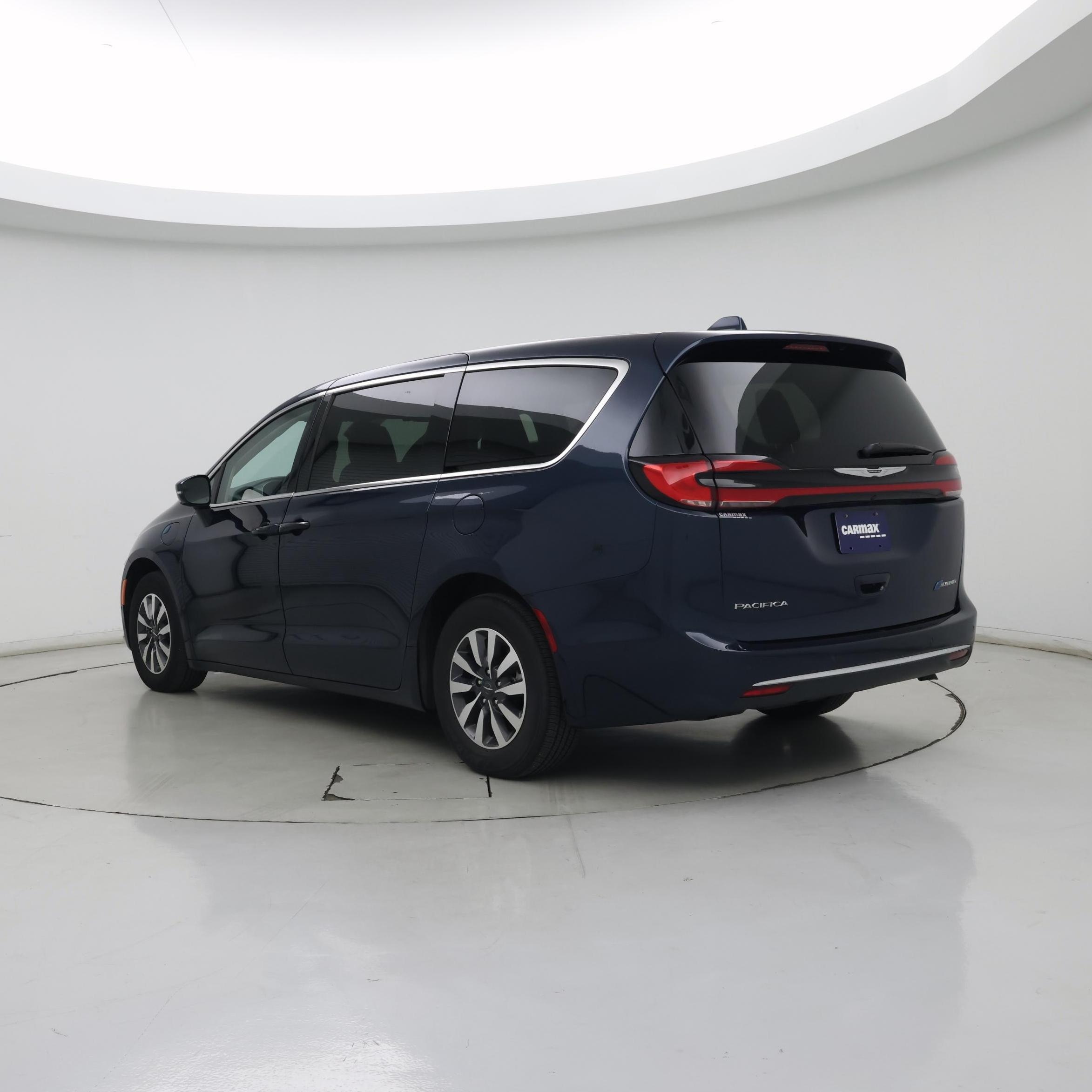 Thumbnail: 2022 Chrysler Pacifica - 2