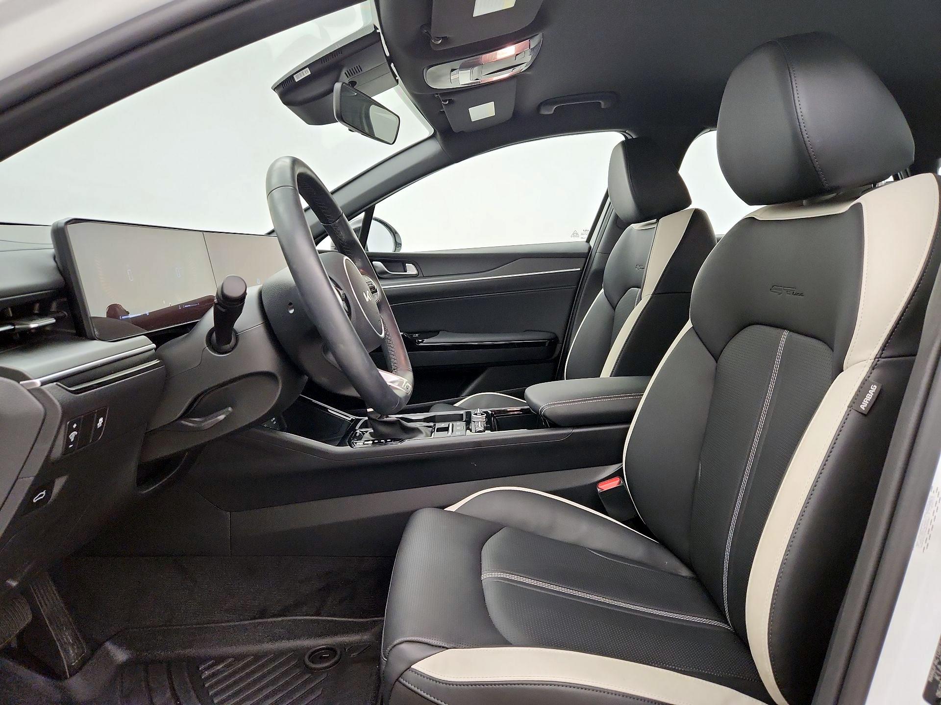 Thumbnail: 2025 Kia K5 - 11