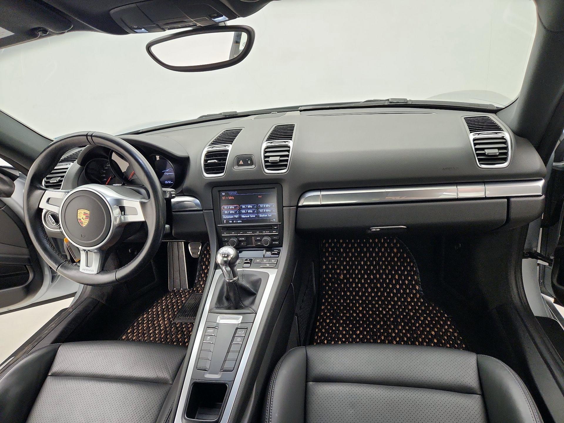 Thumbnail: 2015 Porsche Cayman - 9