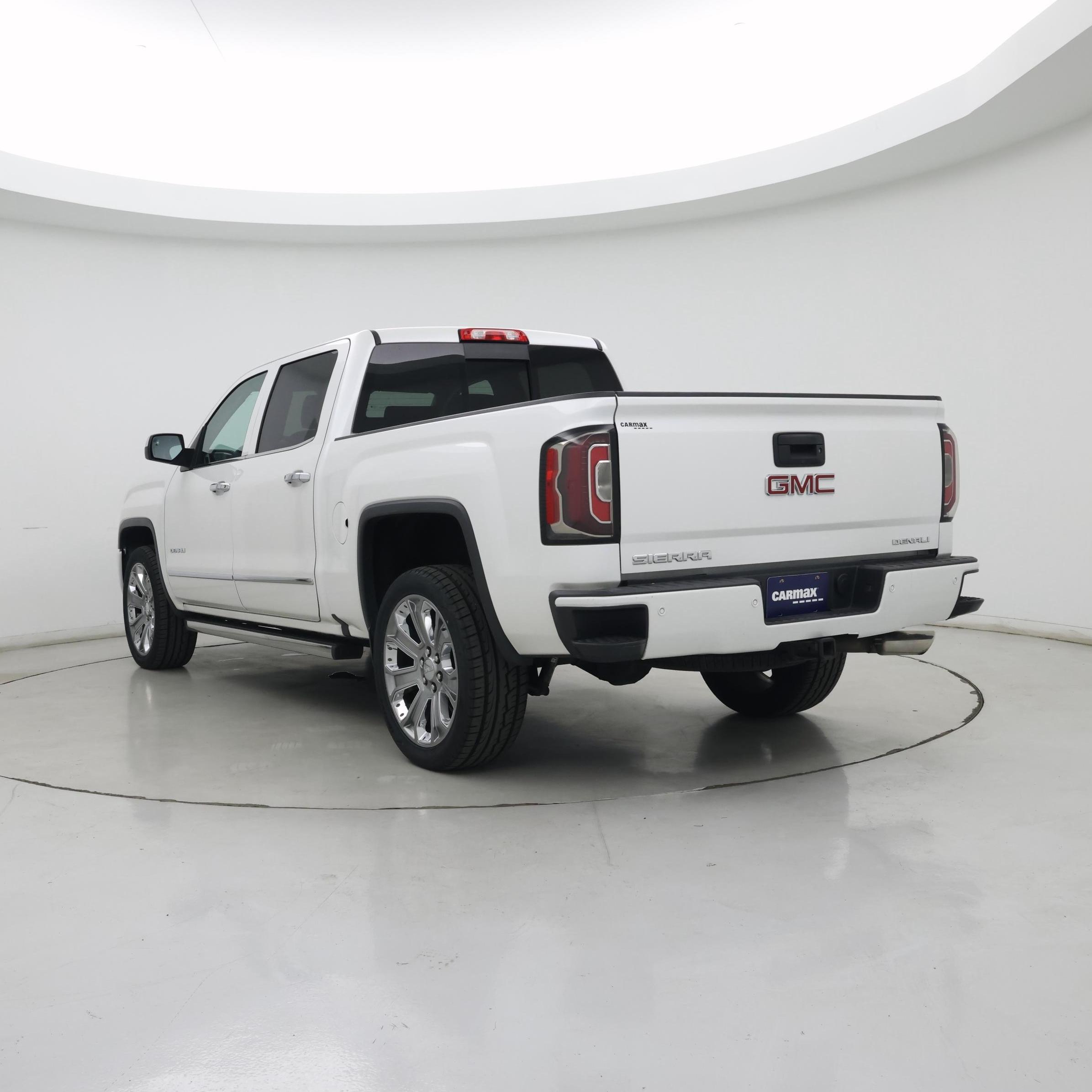 Thumbnail: 2017 GMC Sierra 1500 - 2