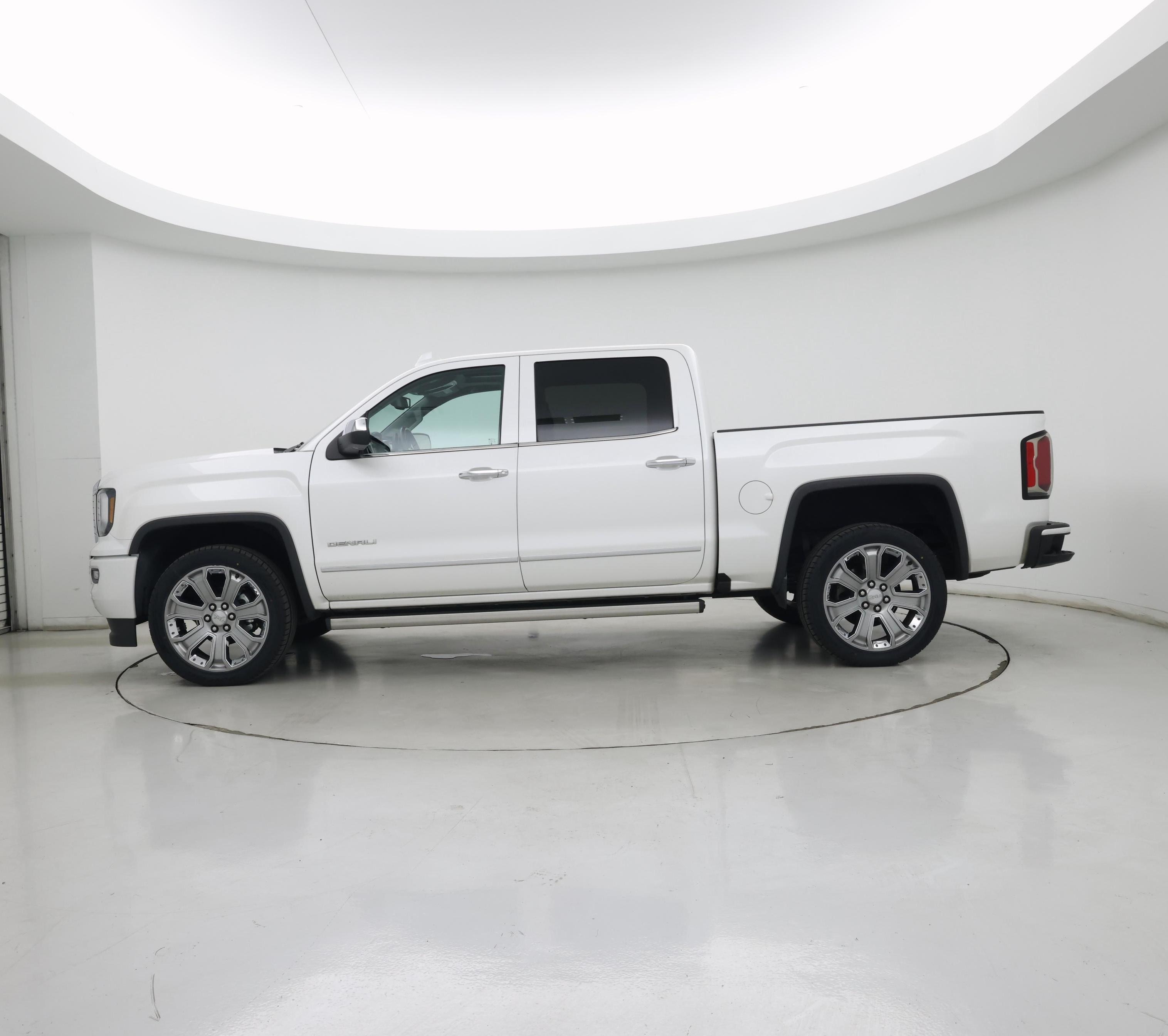 Thumbnail: 2017 GMC Sierra 1500 - 3