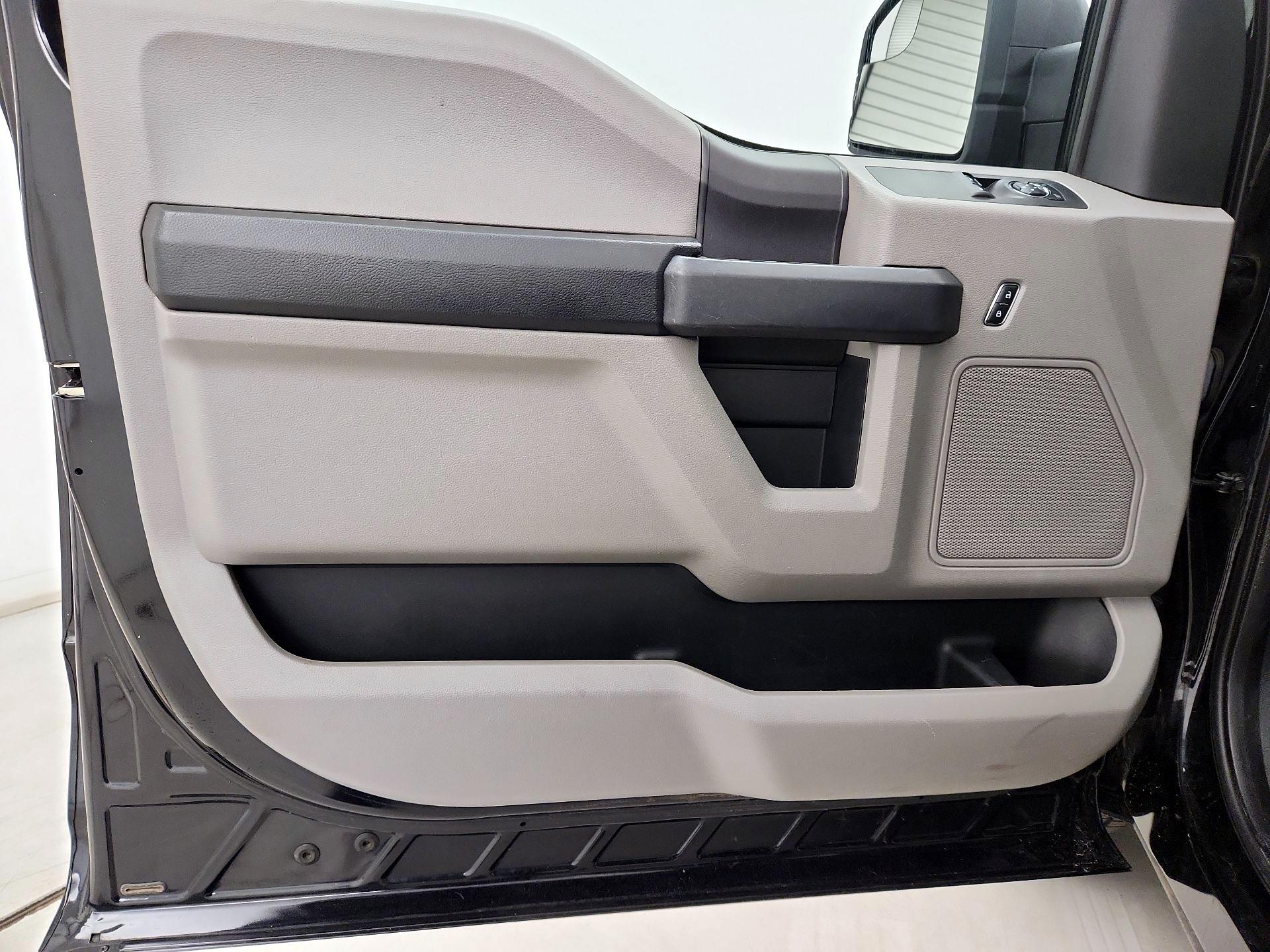 Thumbnail: 2016 Ford F-150 - 12