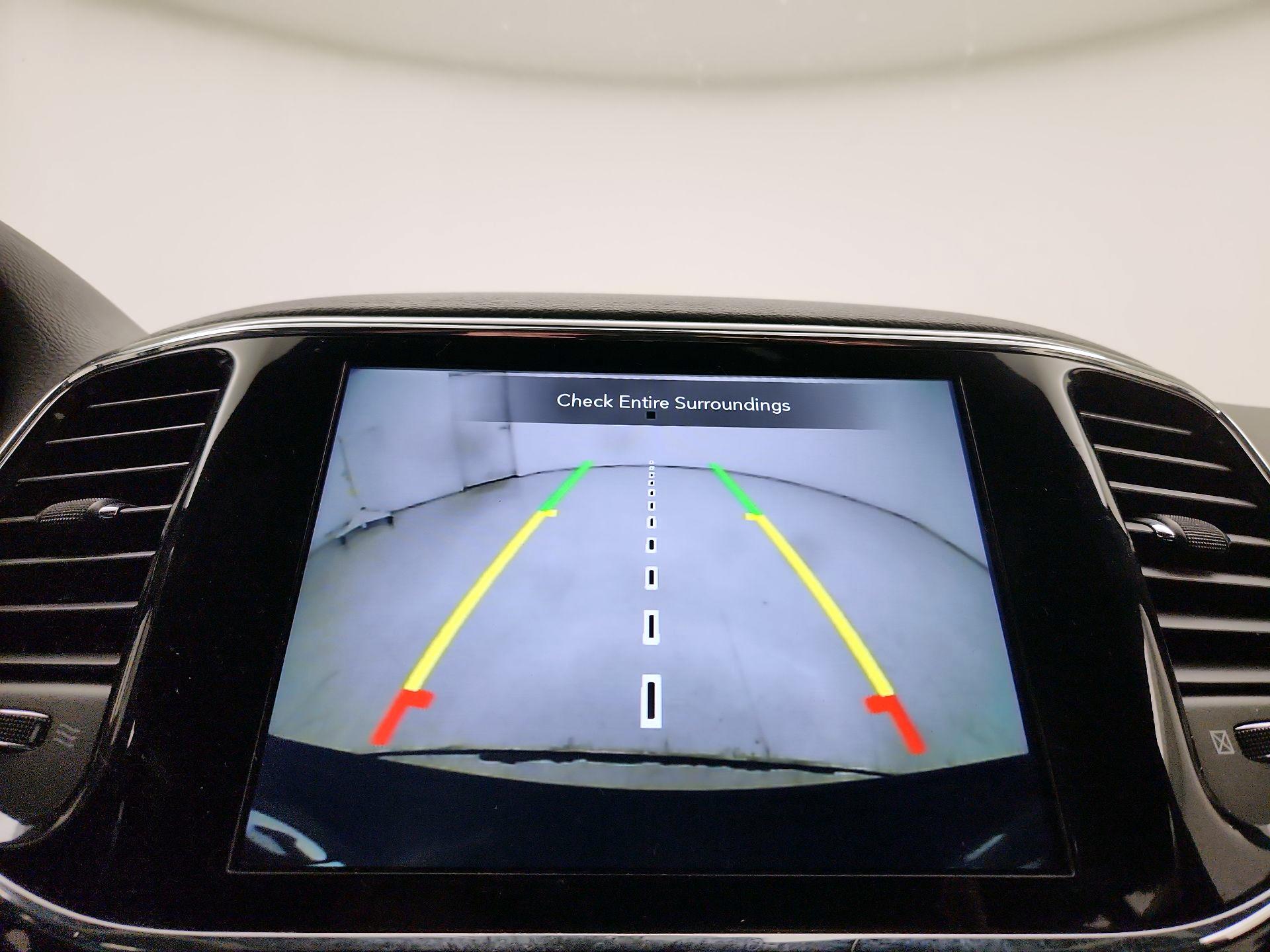 Thumbnail: 2020 Jeep Grand Cherokee - 15