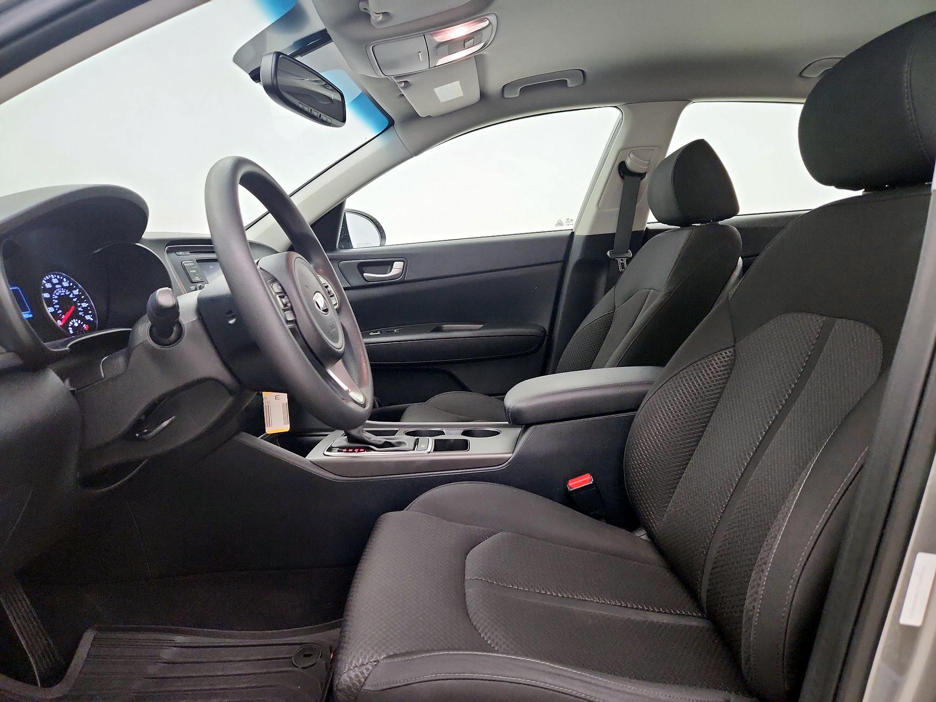 Thumbnail: 2016 Kia Optima - 11
