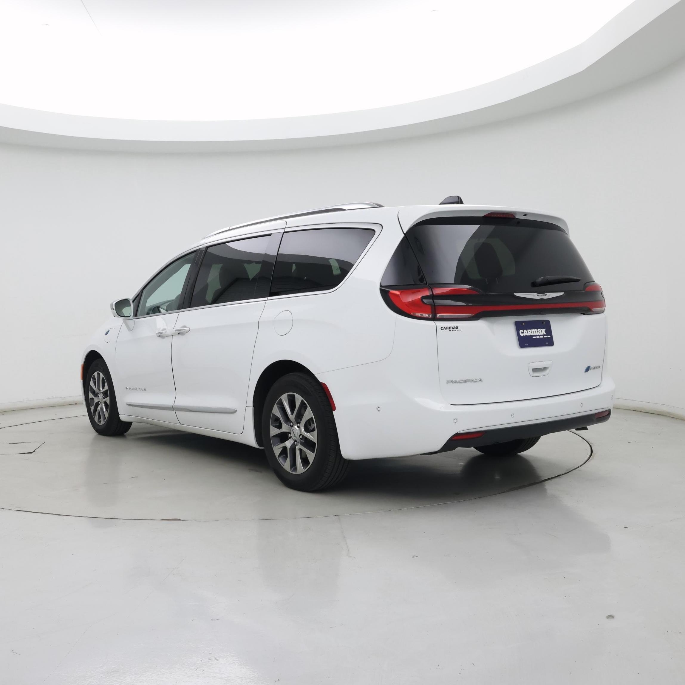 Thumbnail: 2024 Chrysler Pacifica - 2