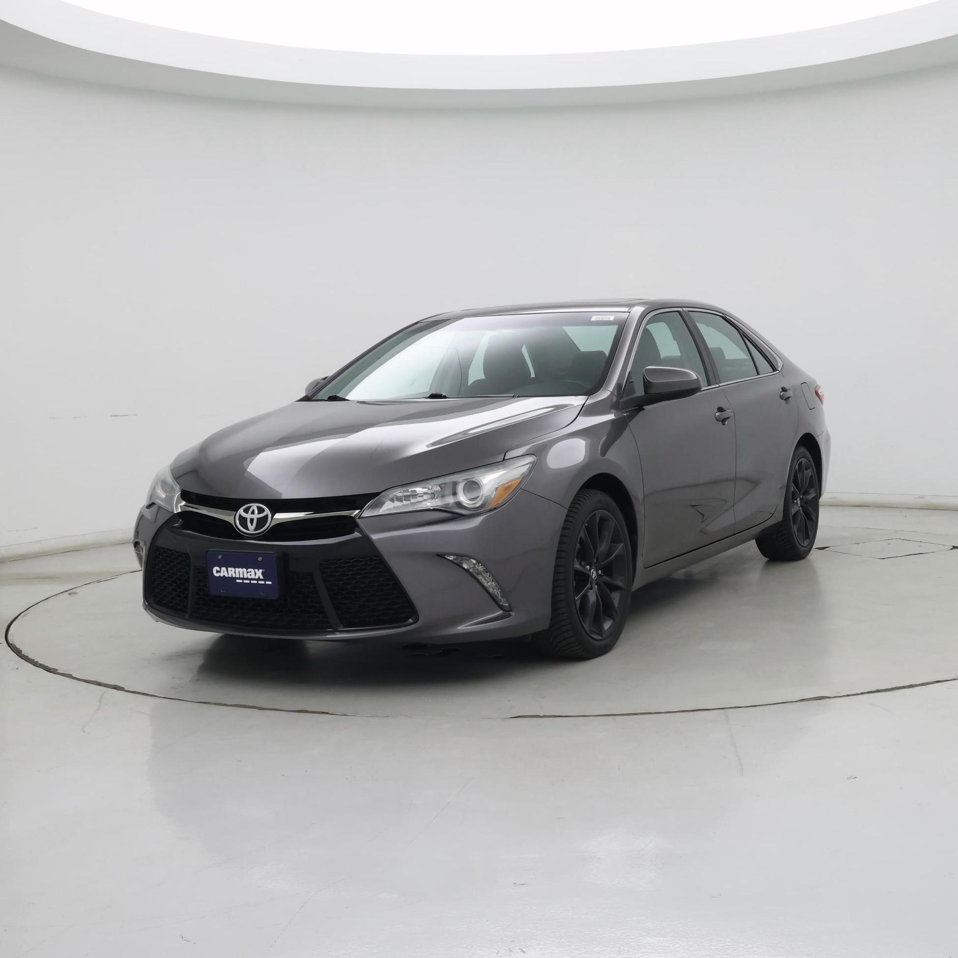 Thumbnail: 2016 Toyota Camry - 4