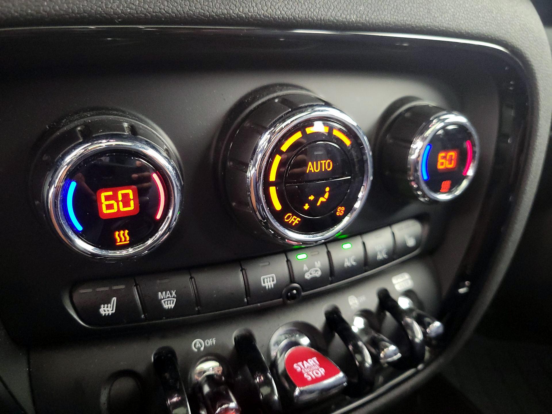 Thumbnail: 2020 MINI Cooper Clubman - 16