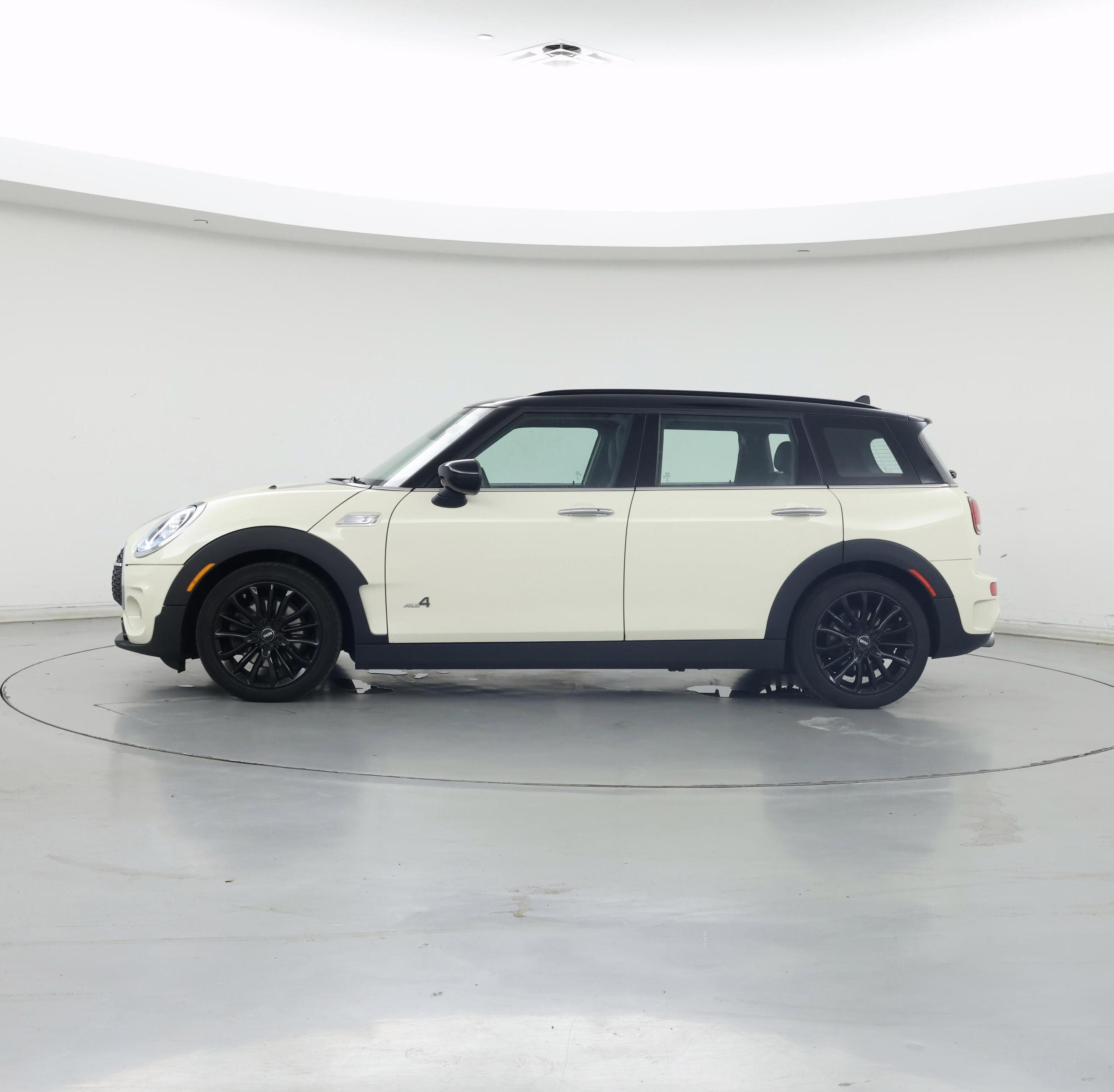 Thumbnail: 2020 MINI Cooper Clubman - 3