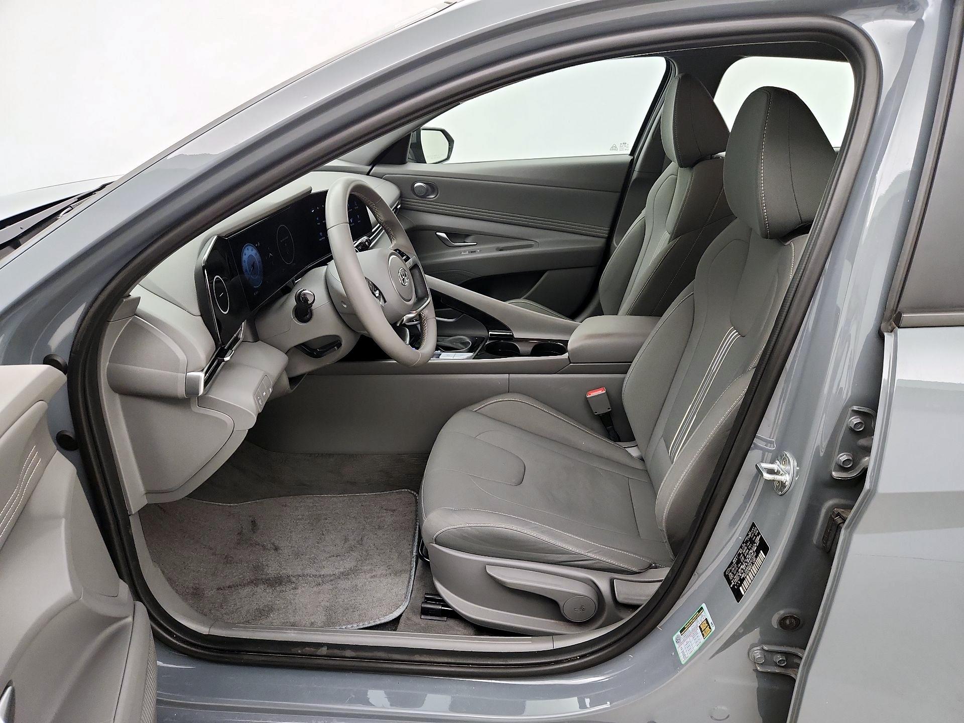 Thumbnail: 2023 Hyundai Elantra - 11
