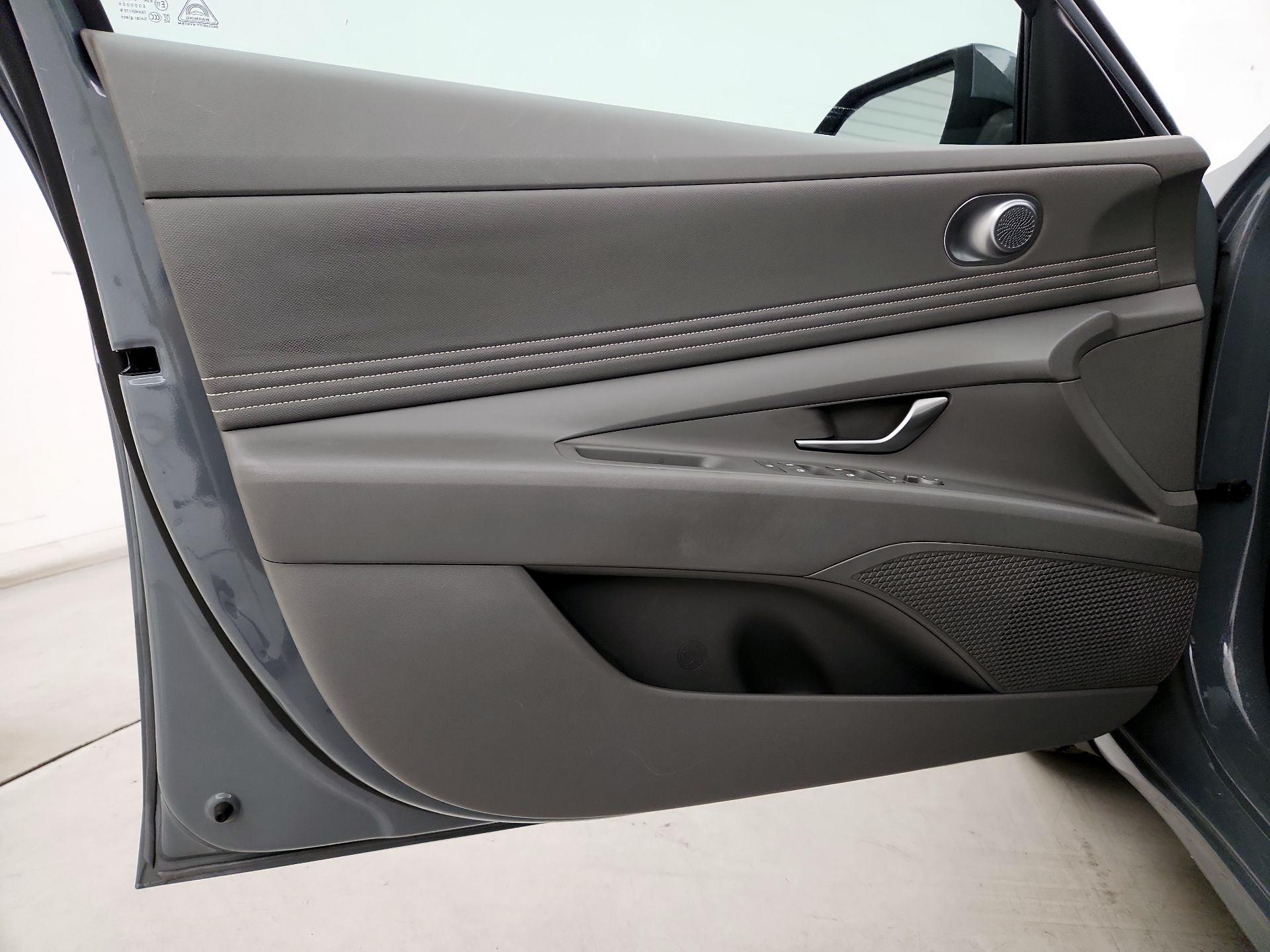 Thumbnail: 2023 Hyundai Elantra - 12