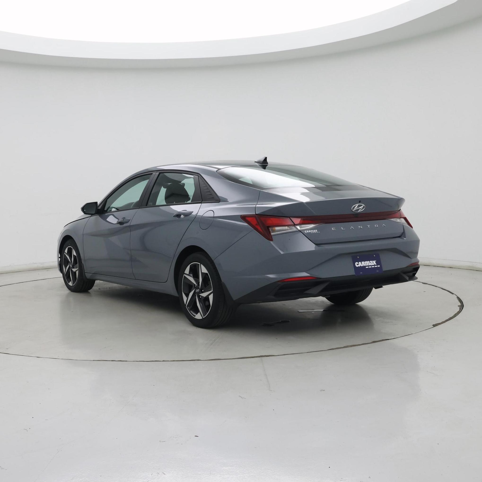 Thumbnail: 2023 Hyundai Elantra - 2