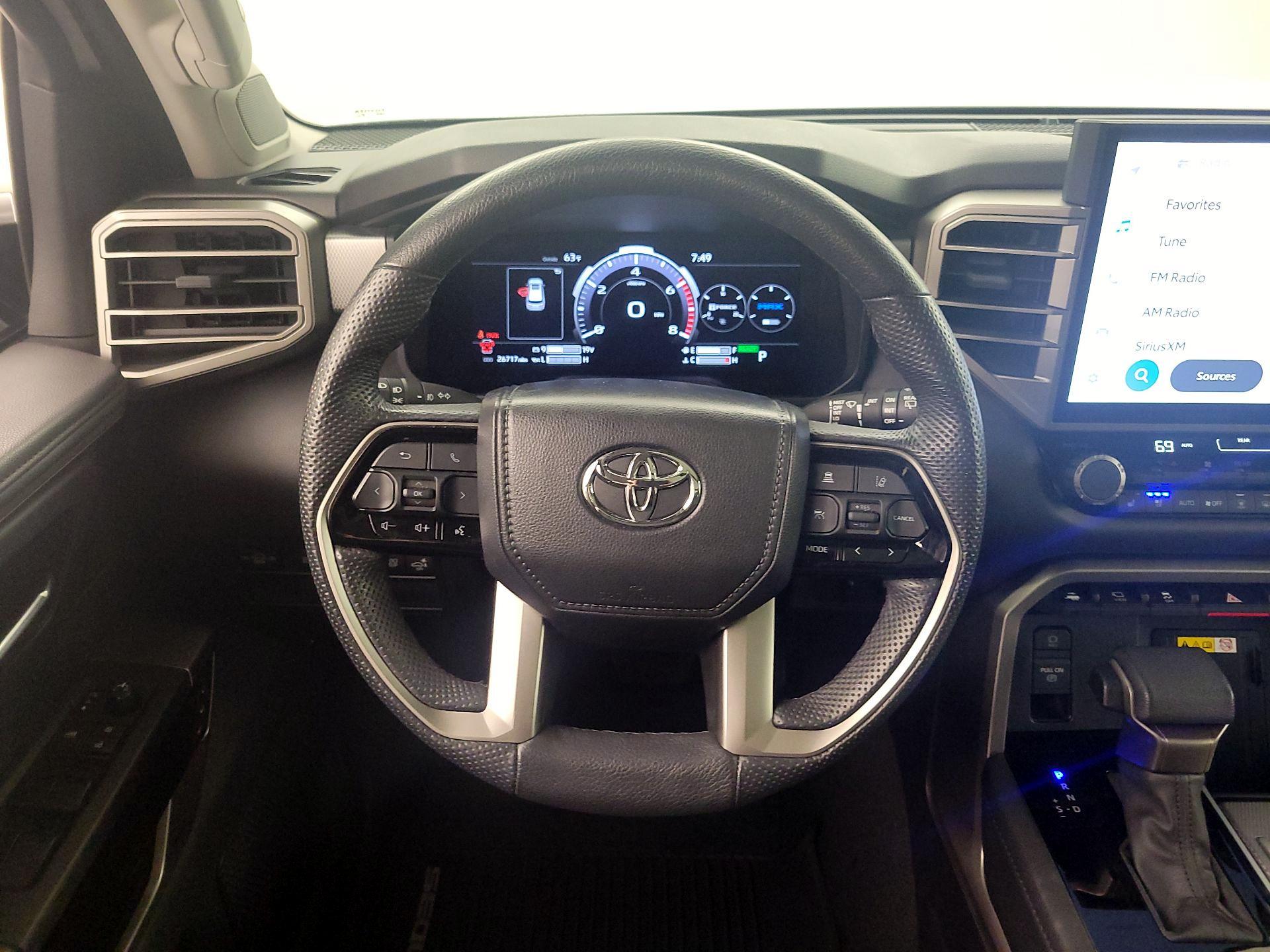 Thumbnail: 2024 Toyota Sequoia - 10