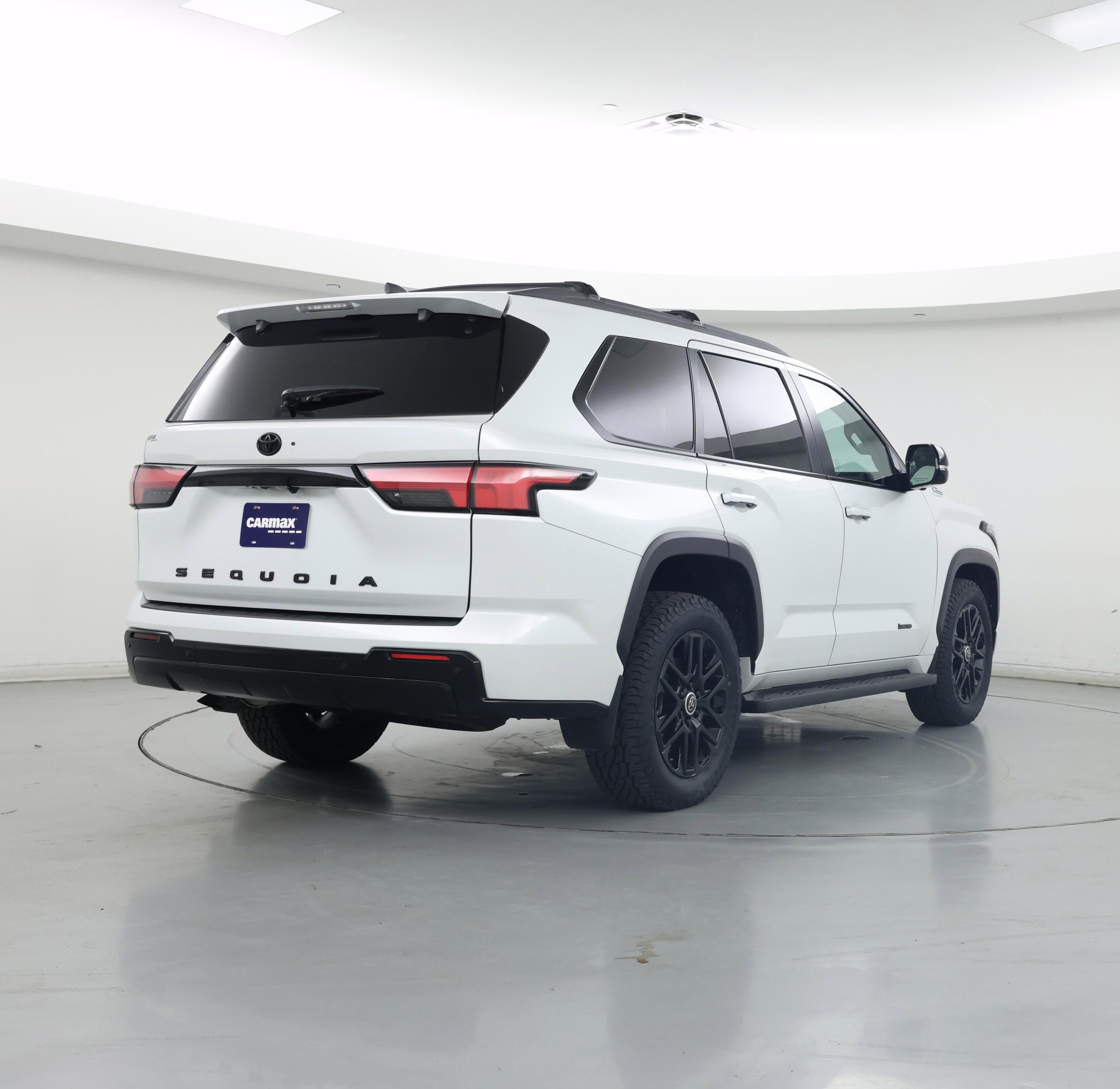 Thumbnail: 2024 Toyota Sequoia - 8