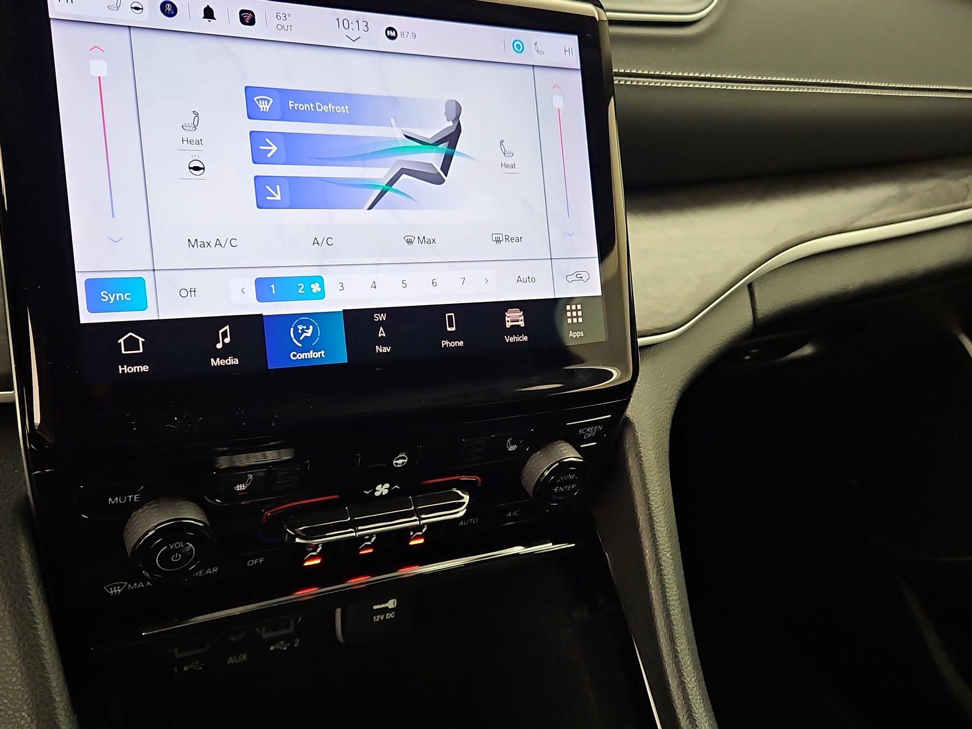 Thumbnail: 2022 Jeep Grand Cherokee - 17