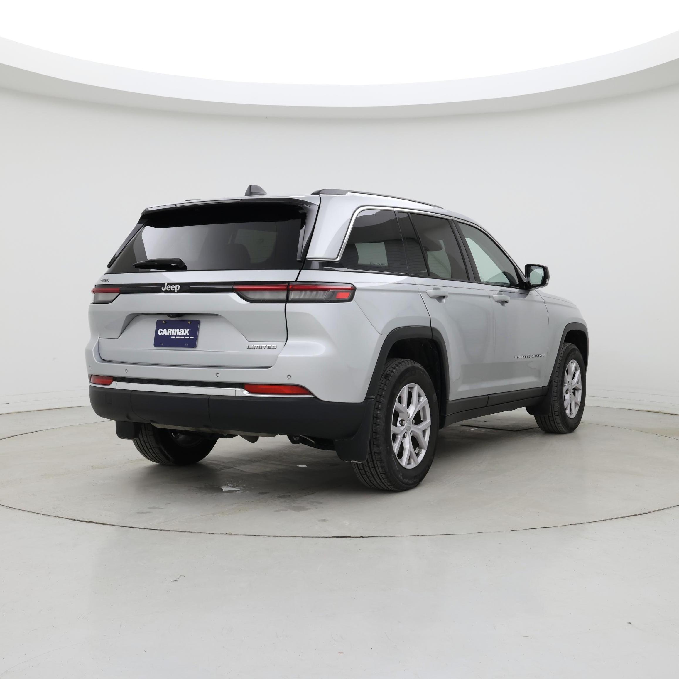 Thumbnail: 2022 Jeep Grand Cherokee - 8