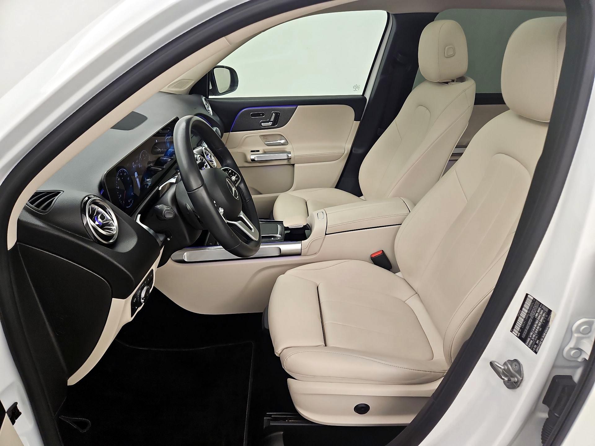 Thumbnail: 2021 Mercedes-Benz GLB - 11