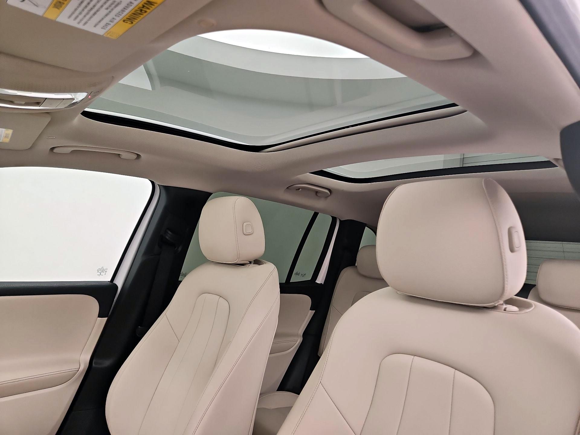 Thumbnail: 2021 Mercedes-Benz GLB - 19