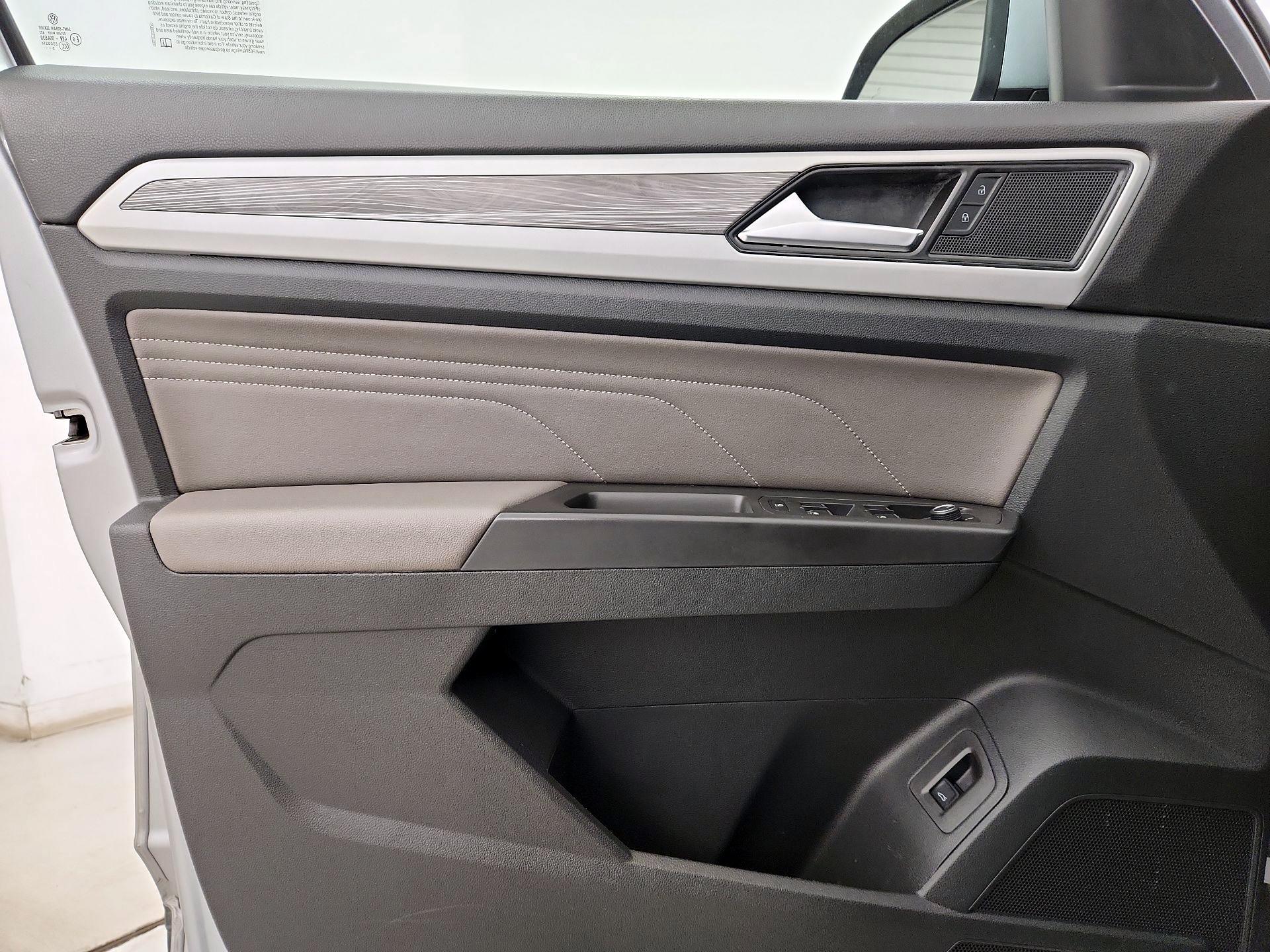 Thumbnail: 2023 Volkswagen Atlas - 12