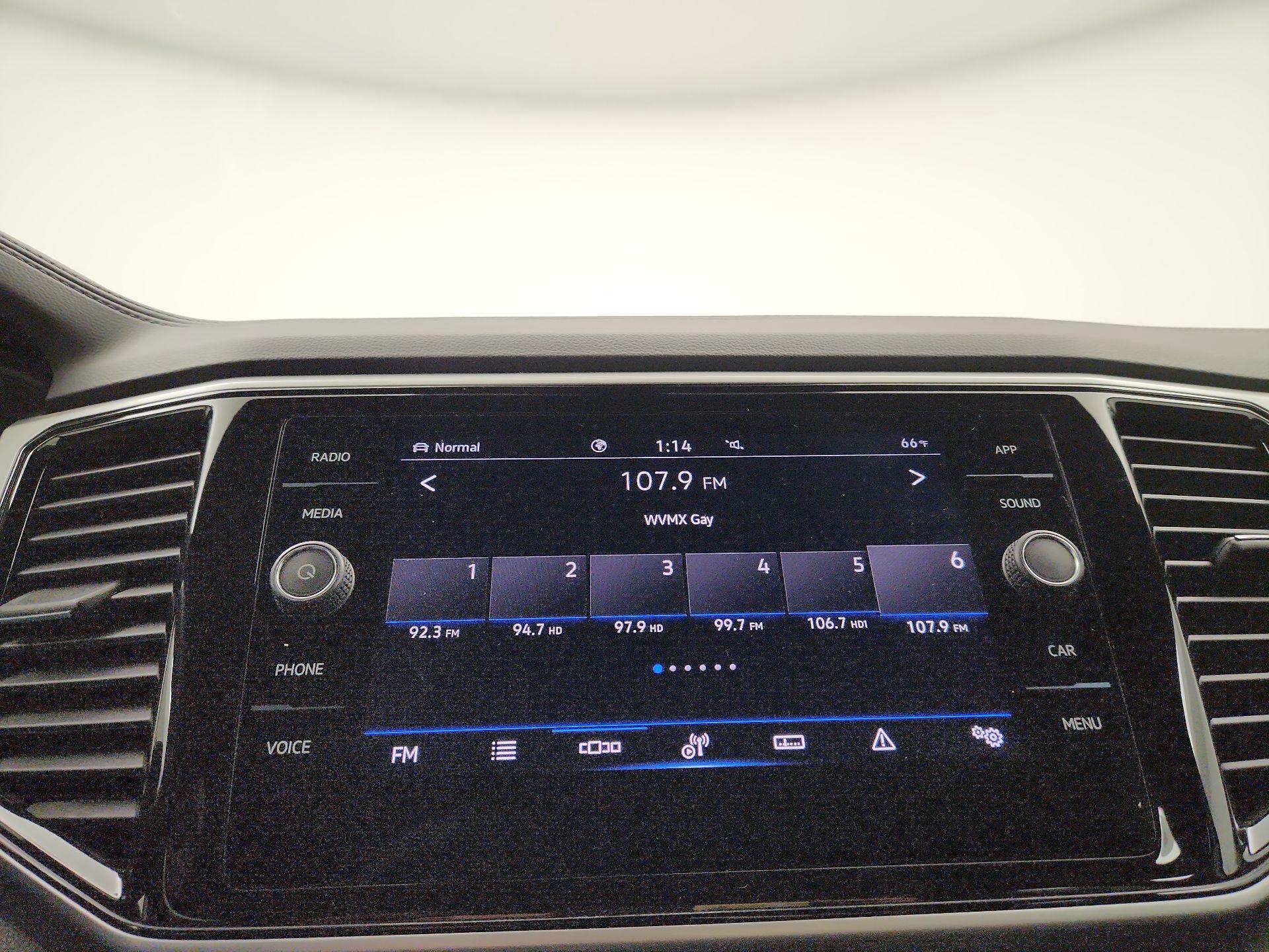 Thumbnail: 2023 Volkswagen Atlas - 15