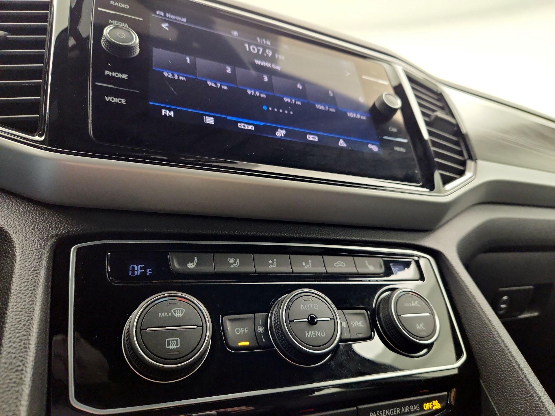 Thumbnail: 2023 Volkswagen Atlas - 16