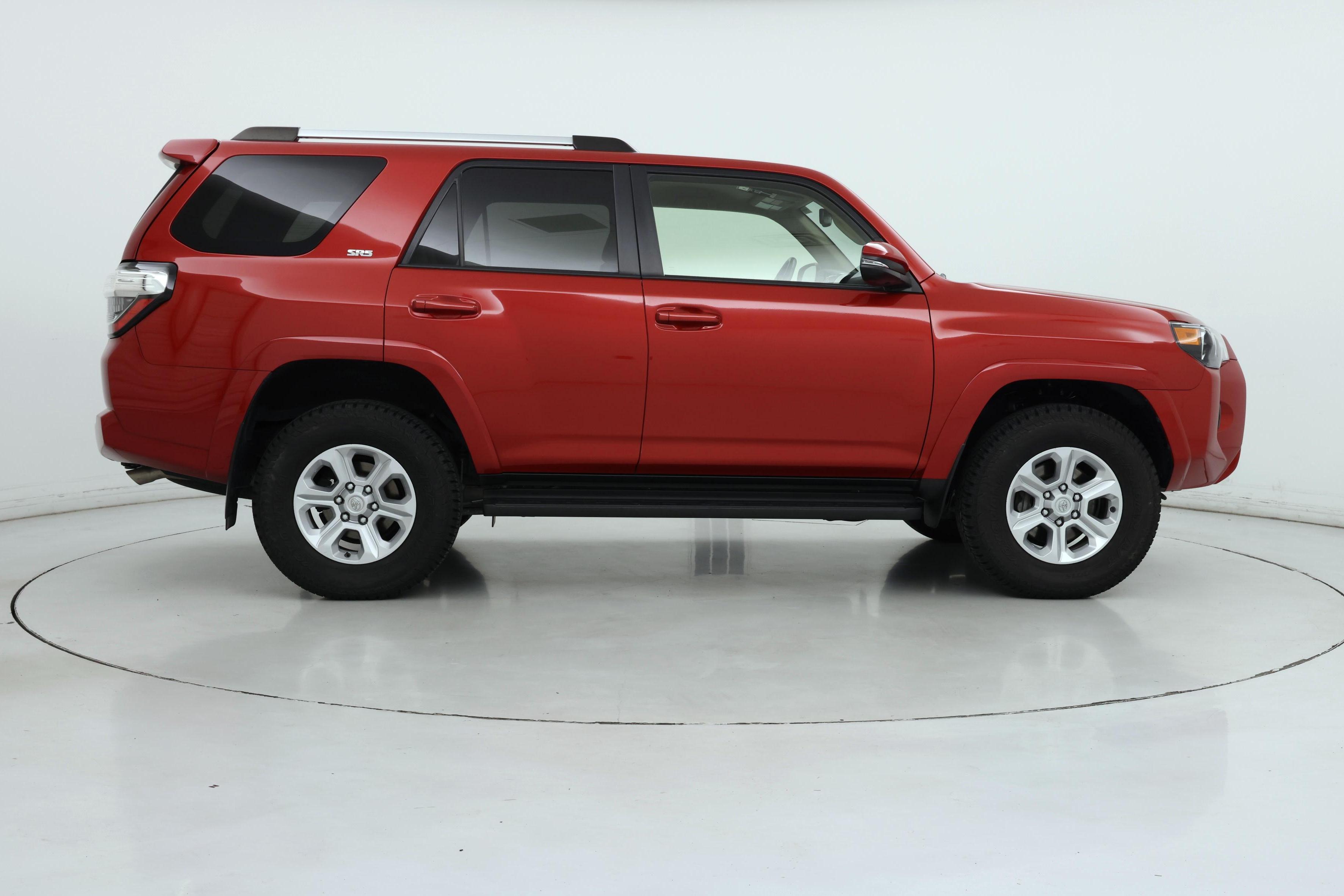 Thumbnail: 2022 Toyota 4Runner - 7
