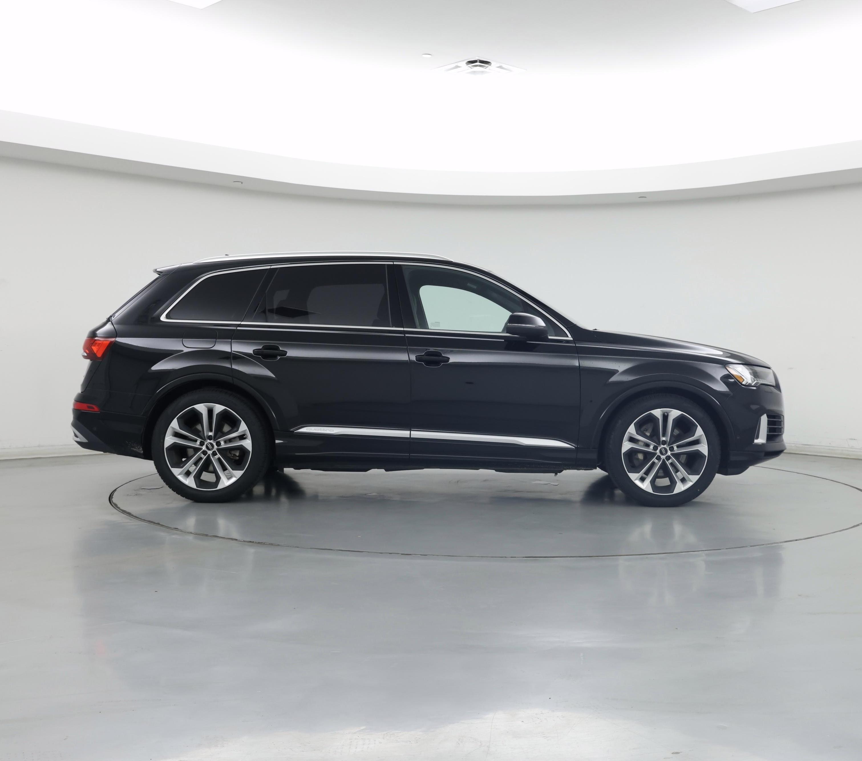 Thumbnail: 2022 Audi Q7 - 7