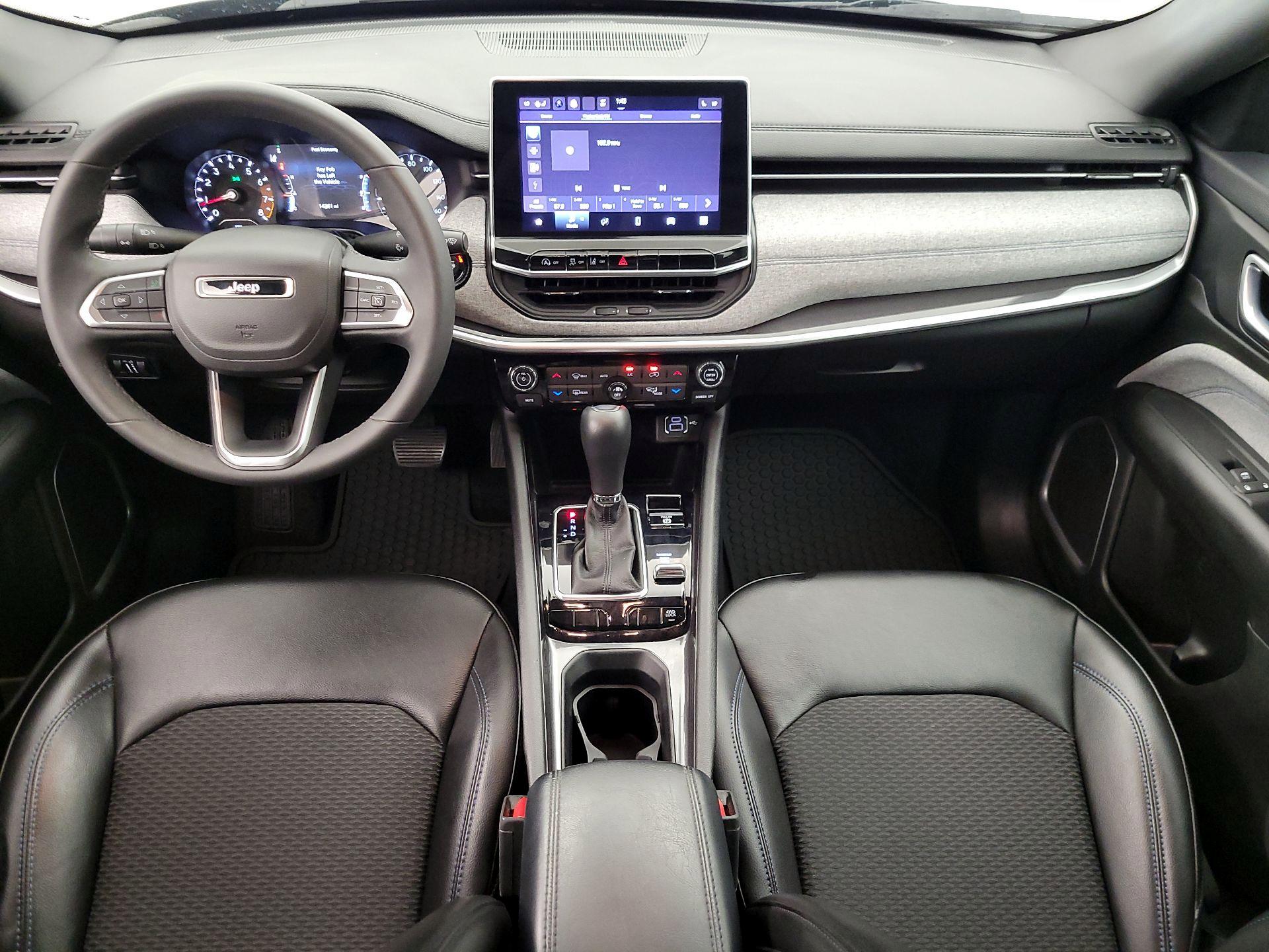 Thumbnail: 2023 Jeep Compass - 9
