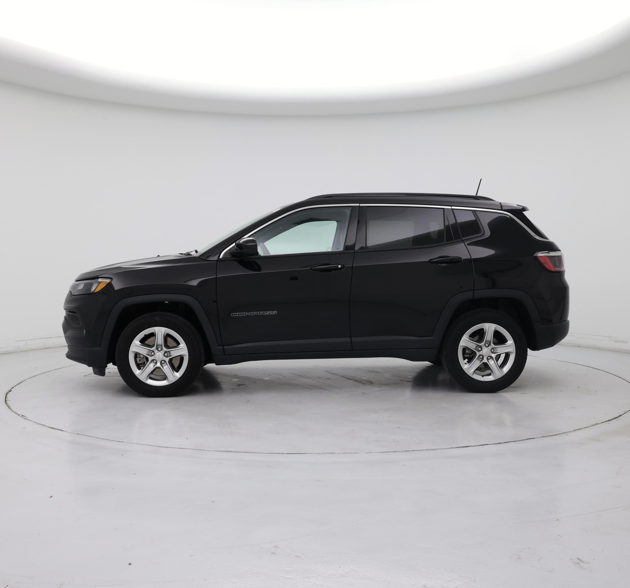 Thumbnail: 2023 Jeep Compass - 3