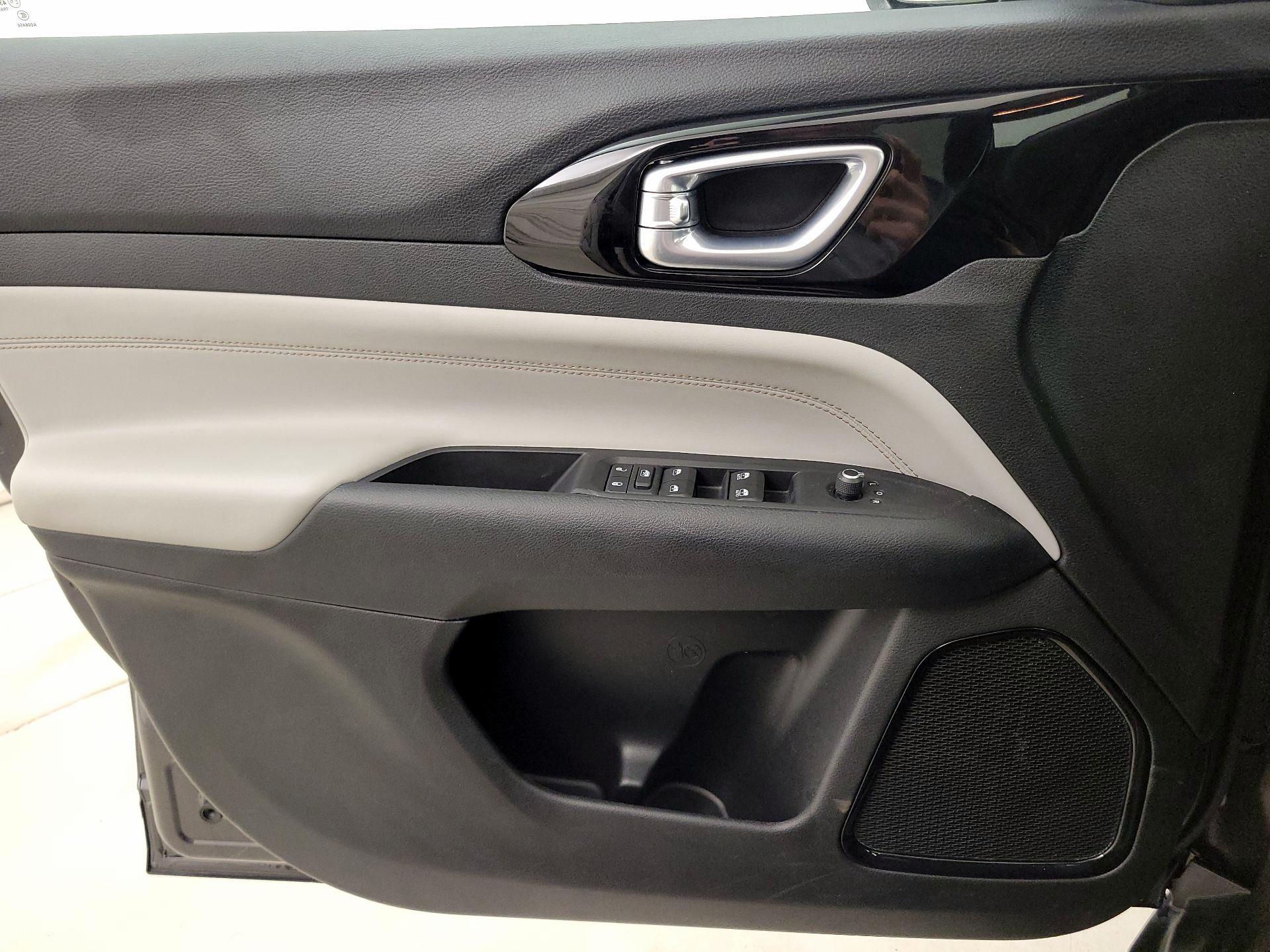 Thumbnail: 2022 Jeep Compass - 12