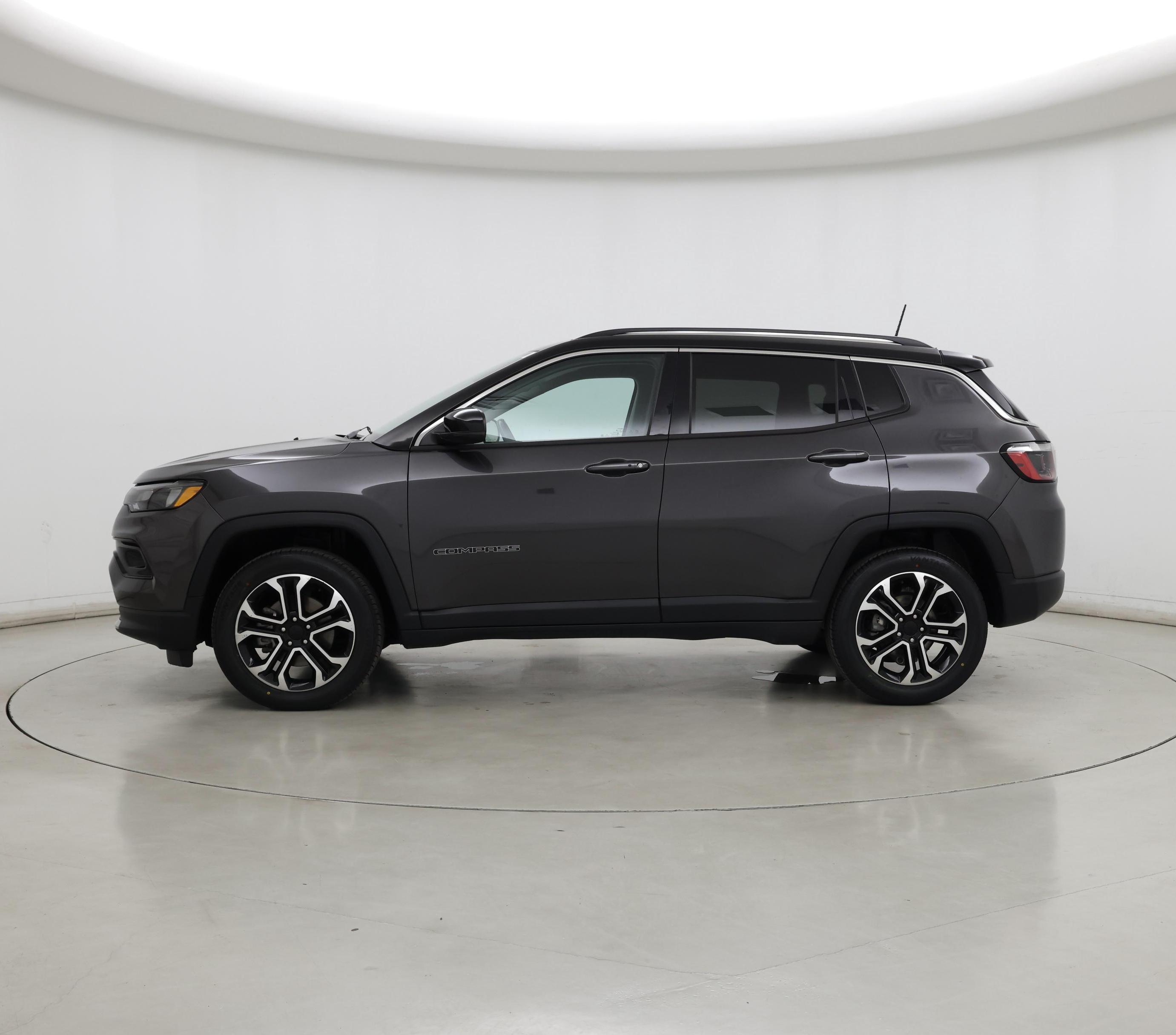 Thumbnail: 2022 Jeep Compass - 3