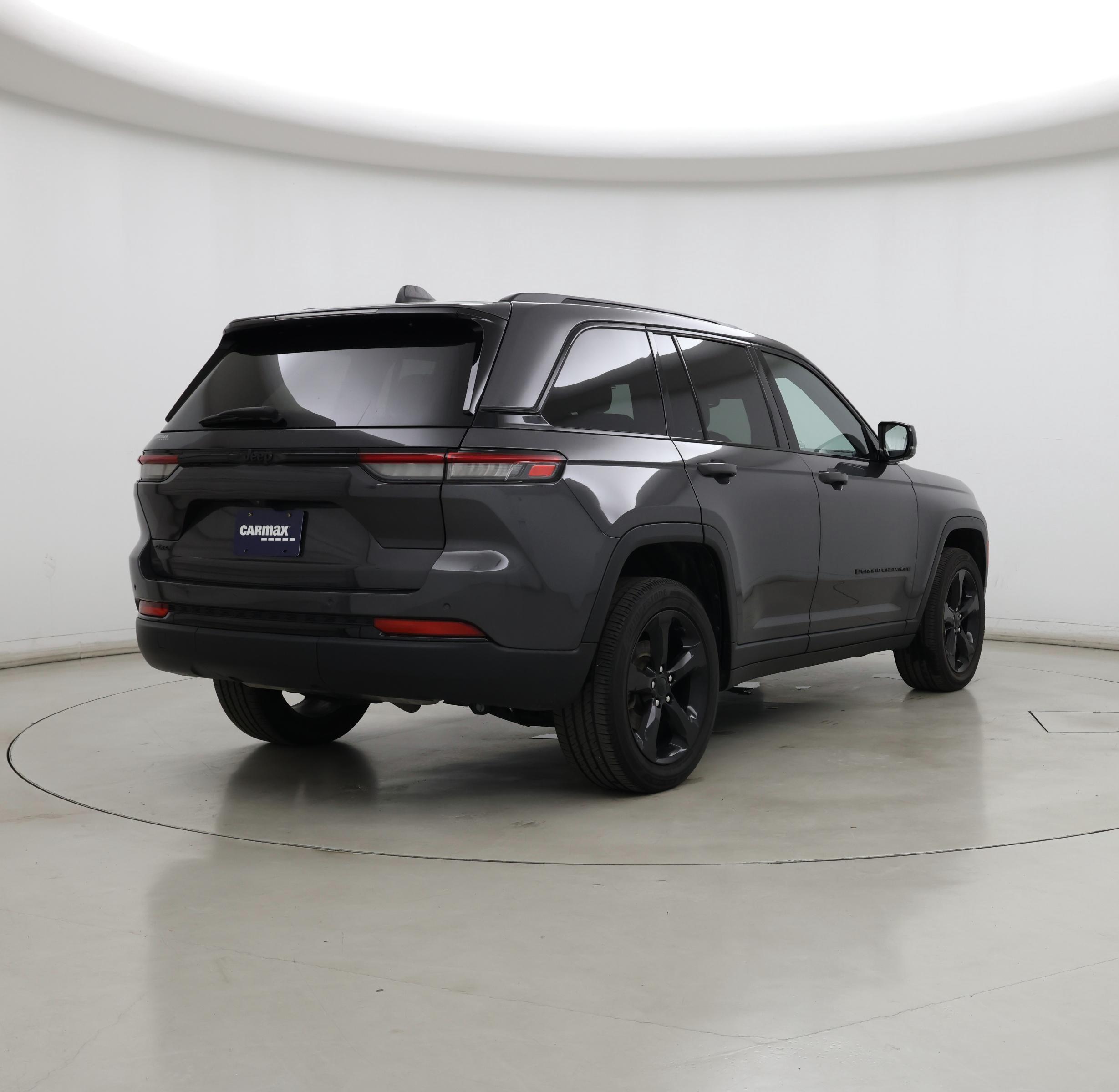 Thumbnail: 2022 Jeep Grand Cherokee - 8
