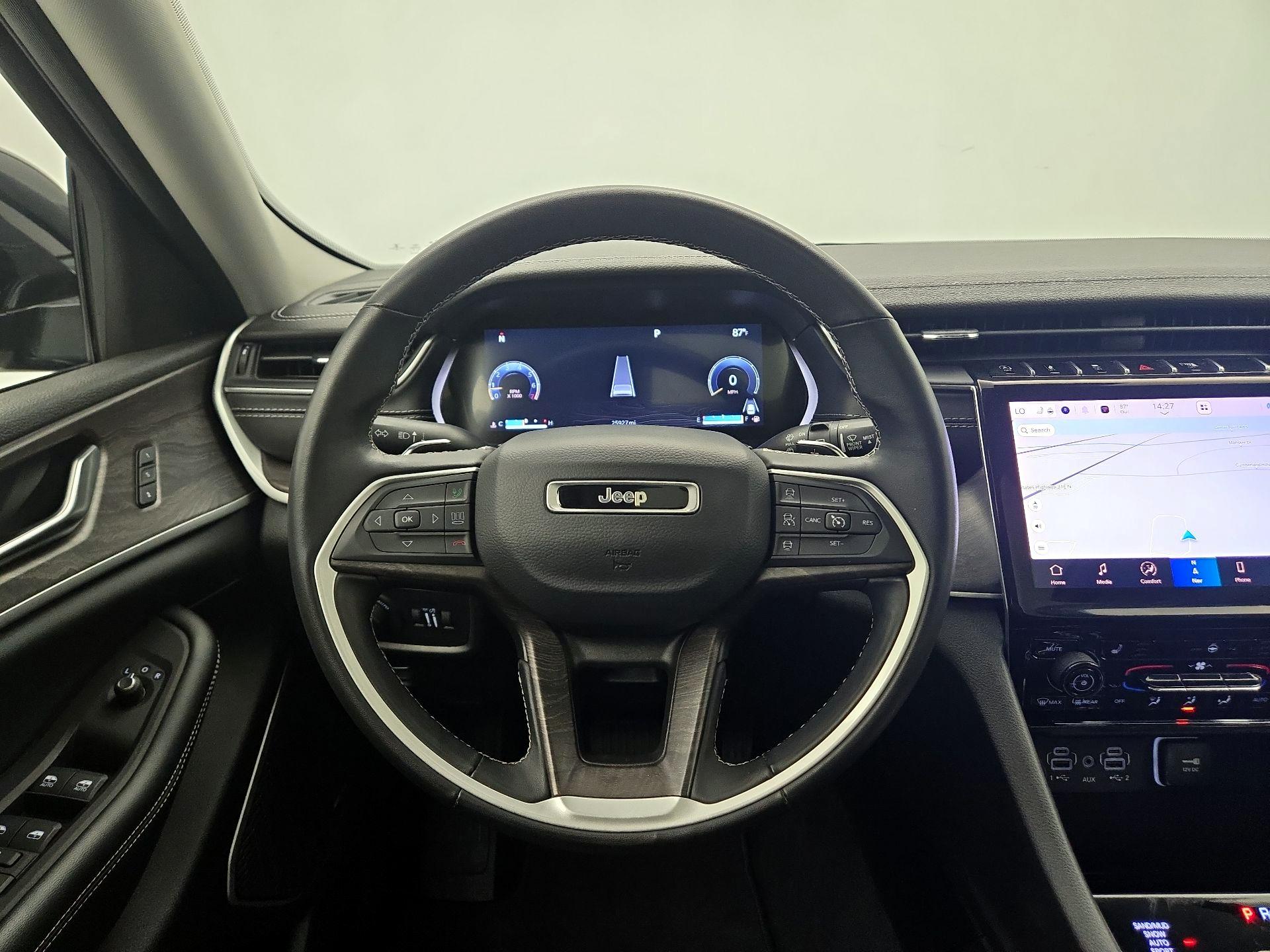 Thumbnail: 2022 Jeep Grand Cherokee - 10