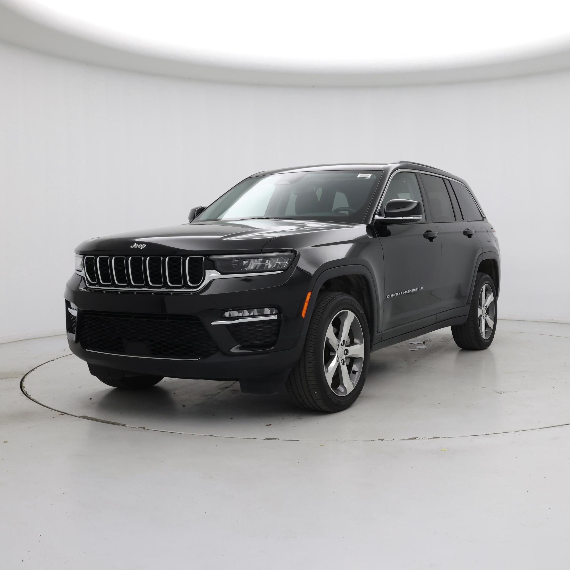 Thumbnail: 2022 Jeep Grand Cherokee - 4