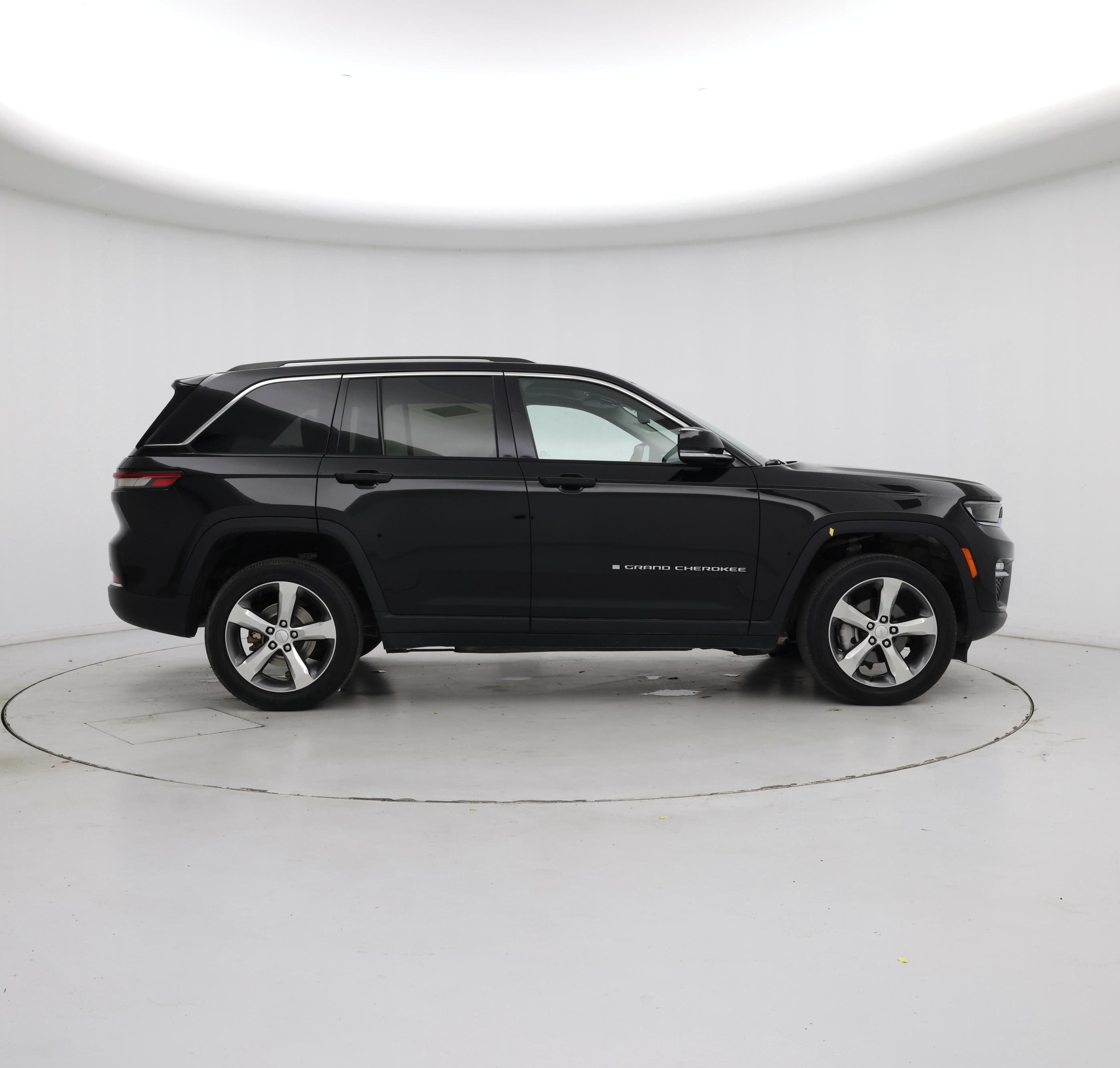 Thumbnail: 2022 Jeep Grand Cherokee - 7