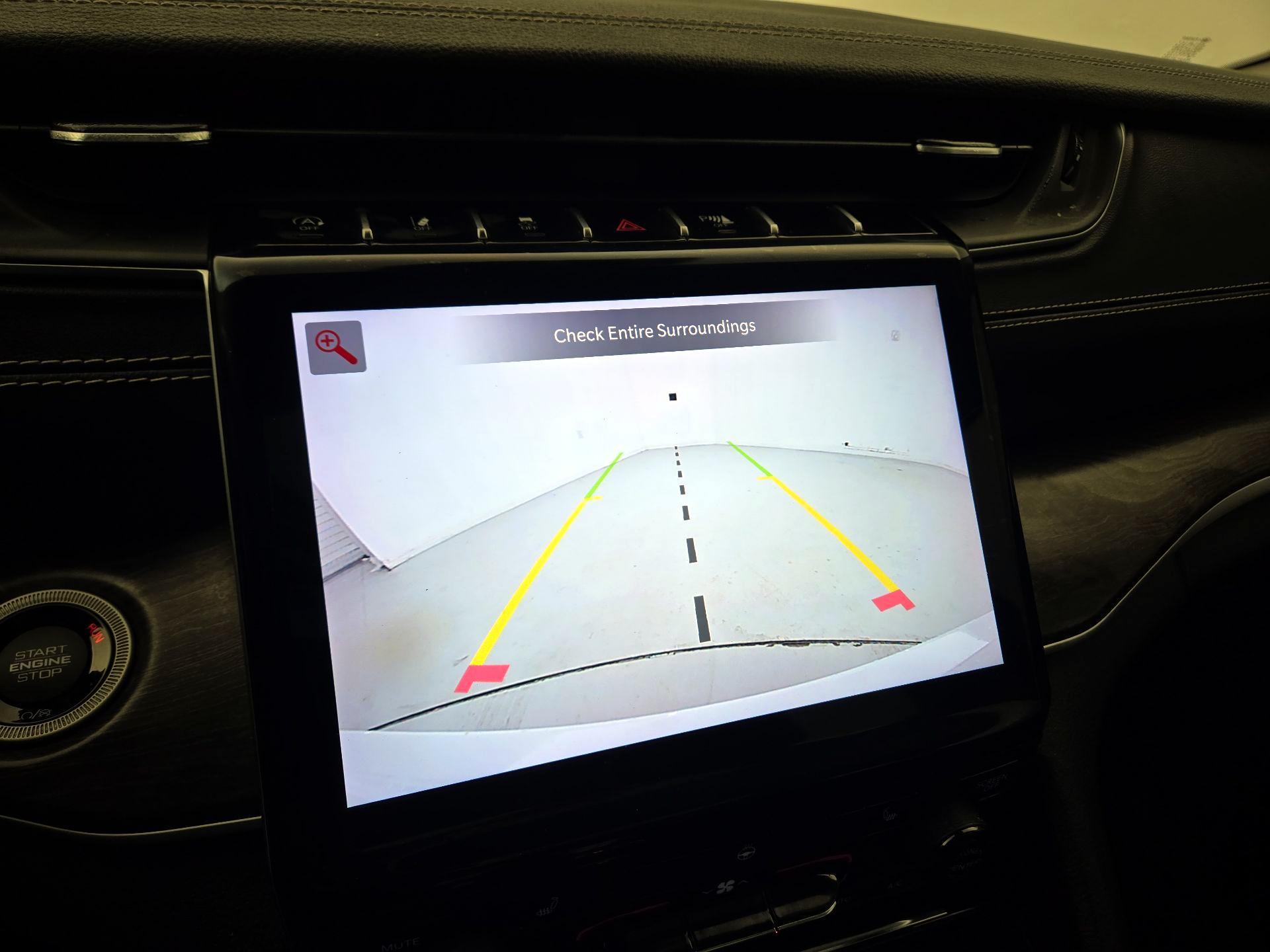 Thumbnail: 2022 Jeep Grand Cherokee - 15