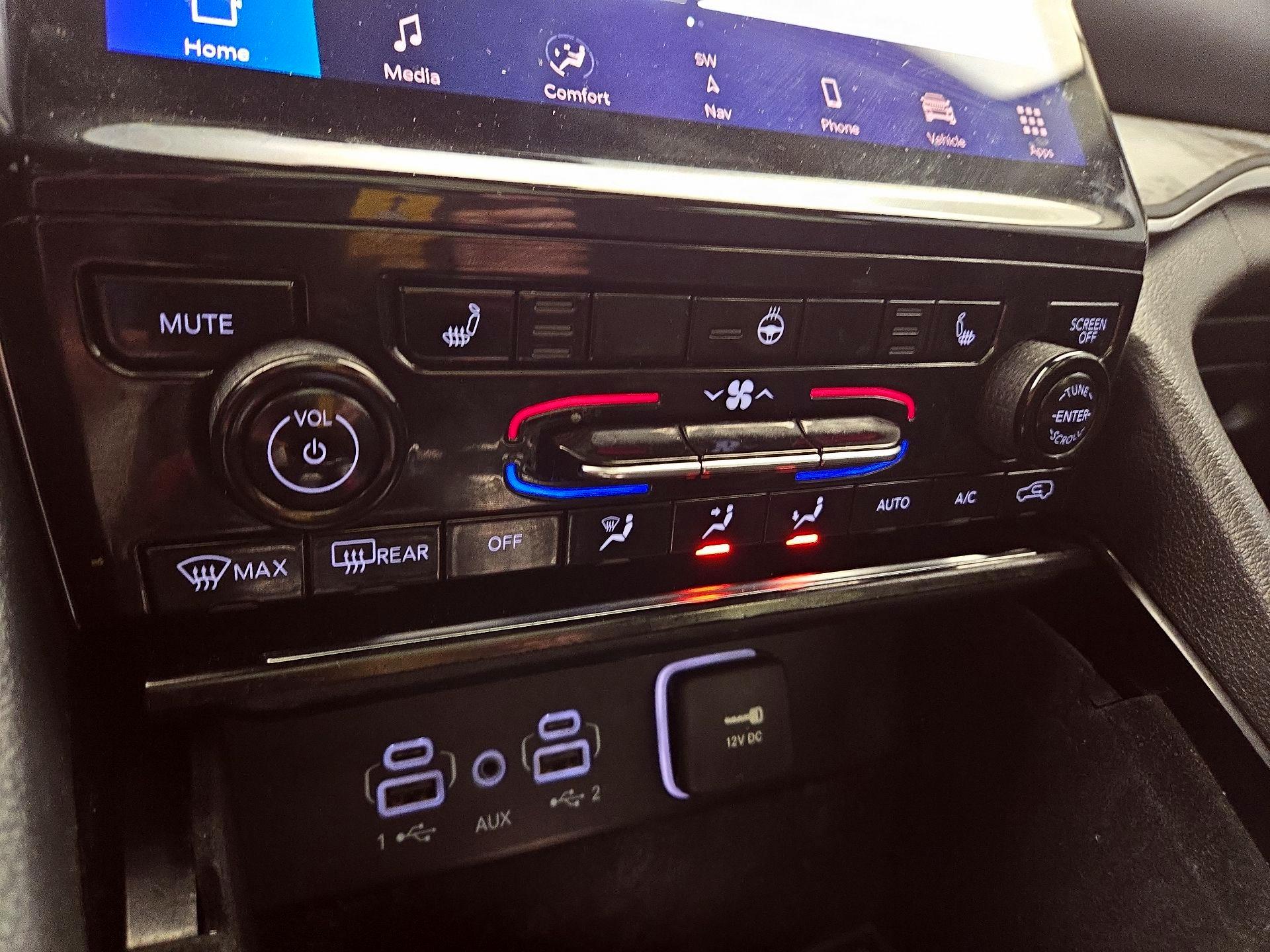 Thumbnail: 2022 Jeep Grand Cherokee - 17