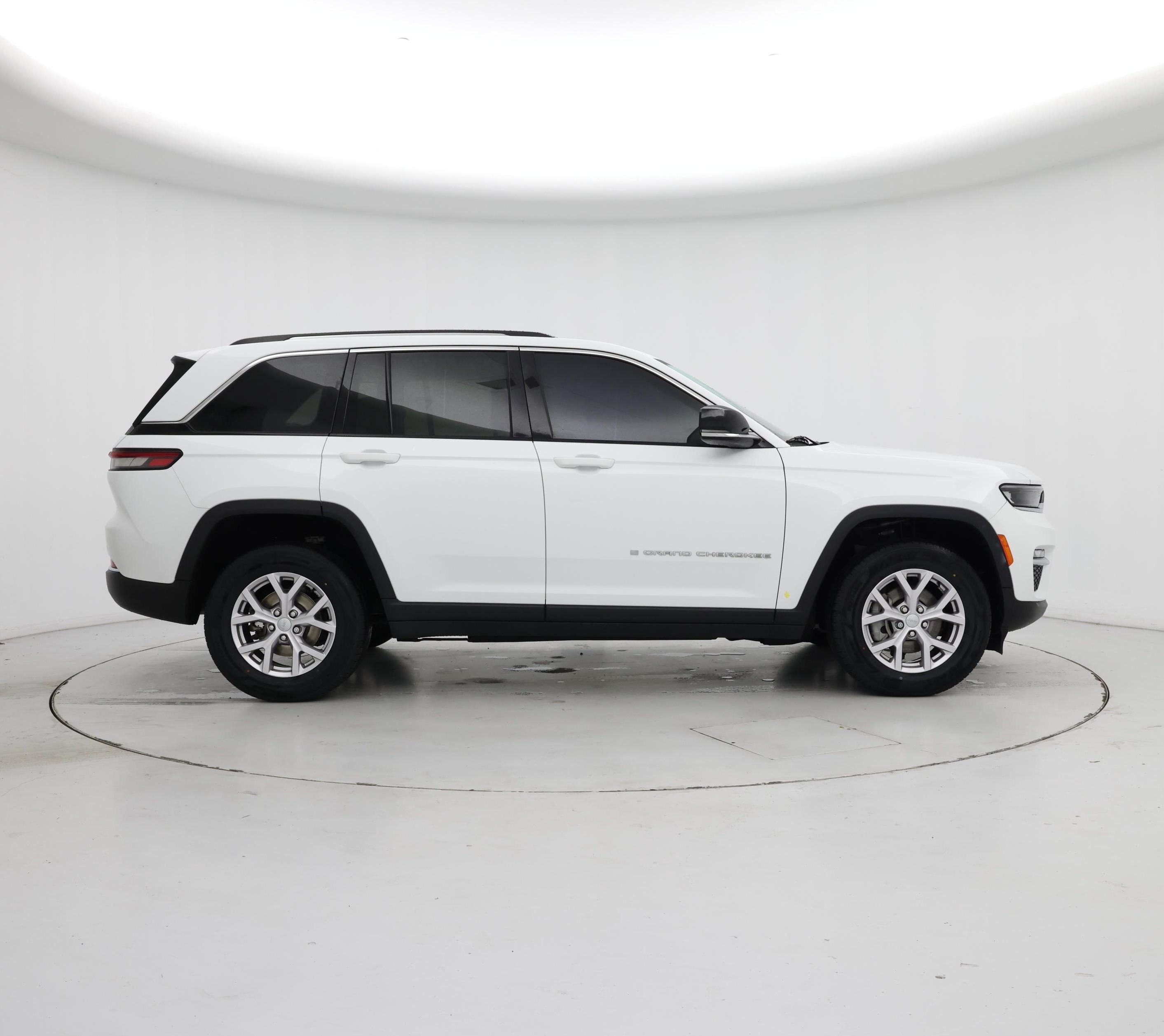 Thumbnail: 2022 Jeep Grand Cherokee - 7