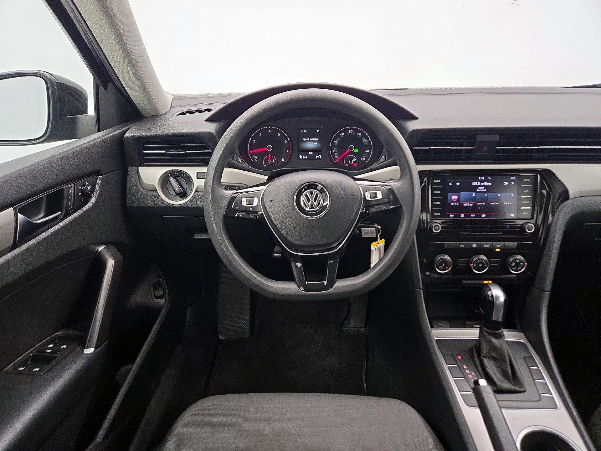 Thumbnail: 2020 Volkswagen Passat - 10