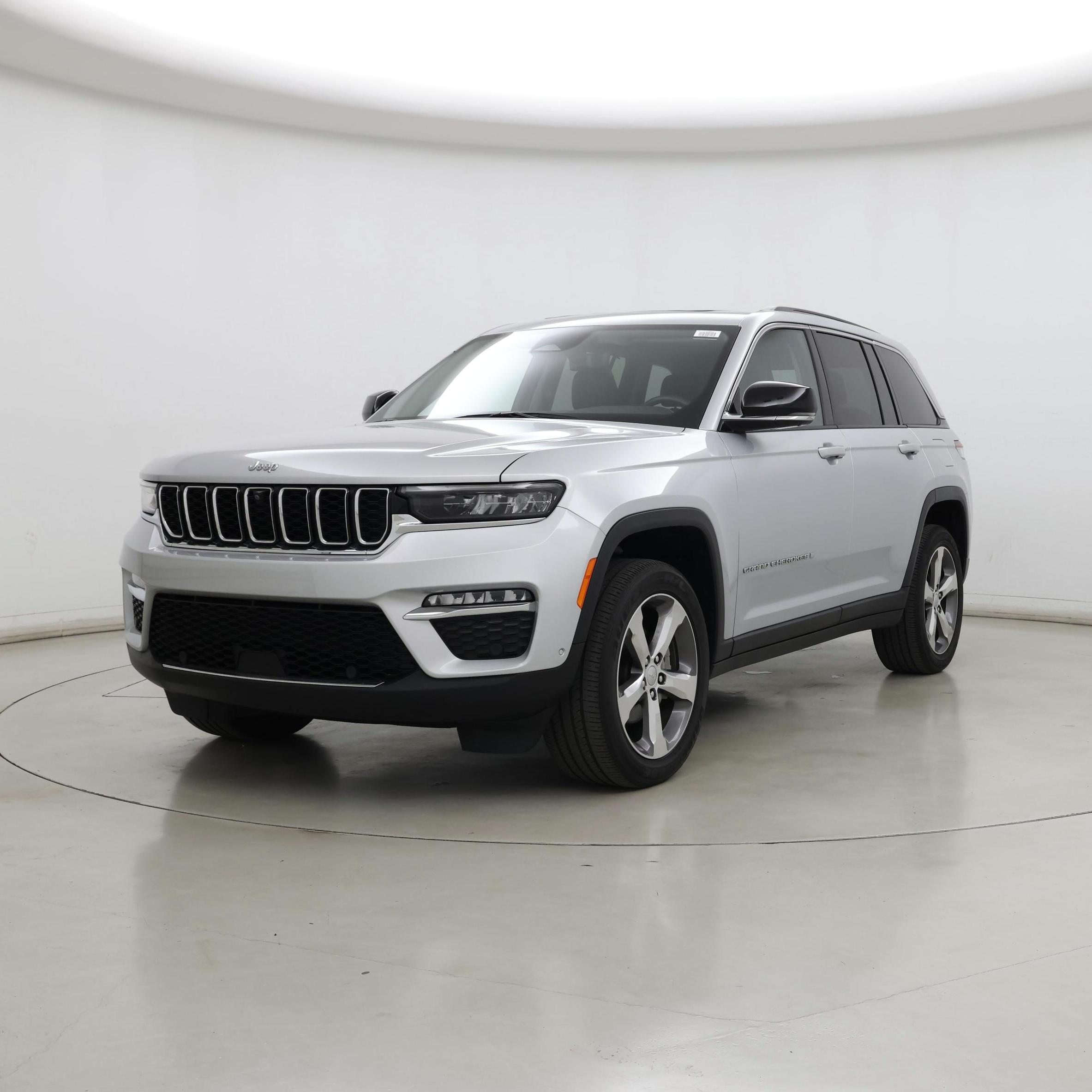 Thumbnail: 2022 Jeep Grand Cherokee - 4