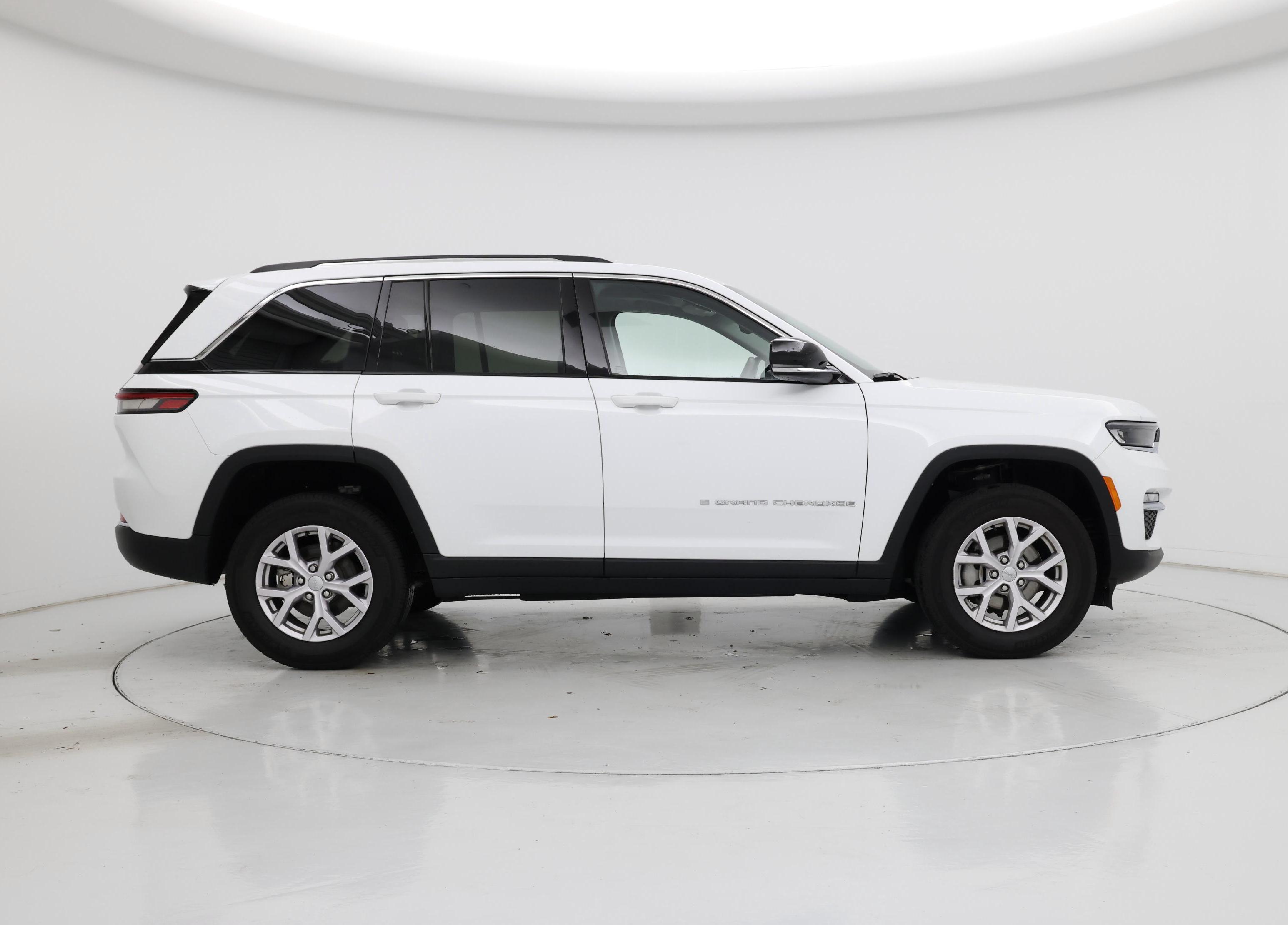 Thumbnail: 2022 Jeep Grand Cherokee - 7