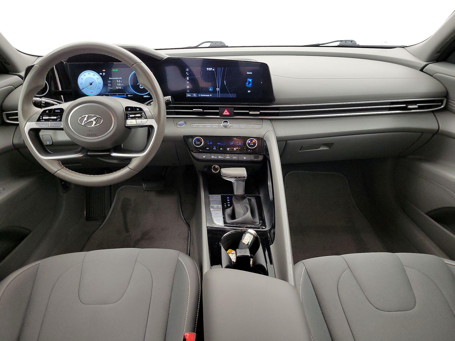 Thumbnail: 2023 Hyundai Elantra - 9