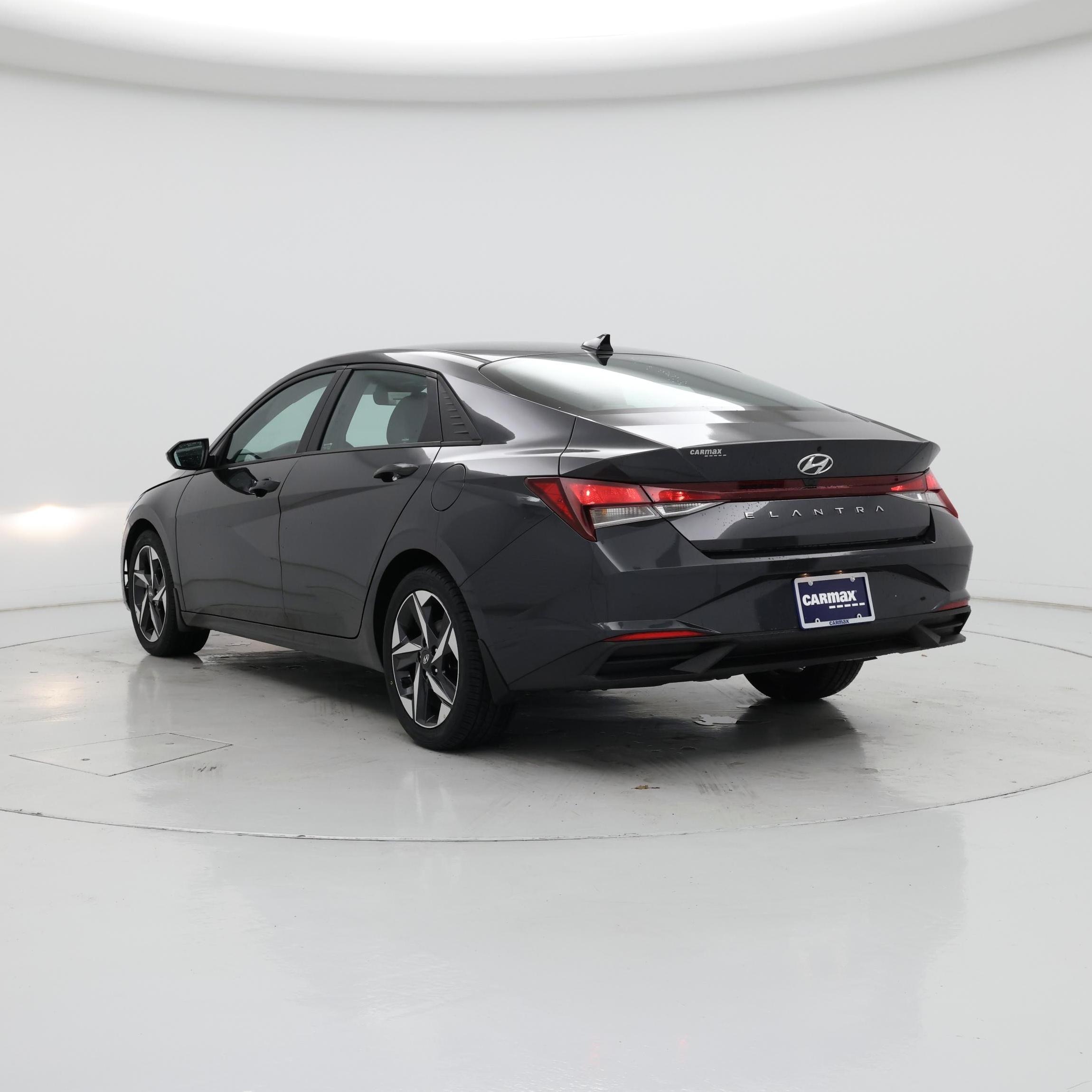 Thumbnail: 2023 Hyundai Elantra - 2