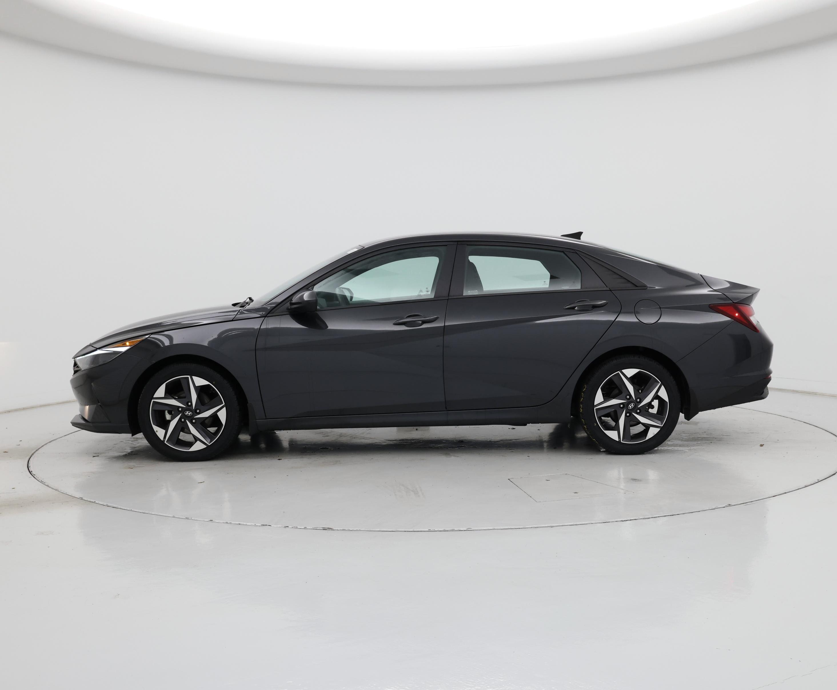 Thumbnail: 2023 Hyundai Elantra - 3