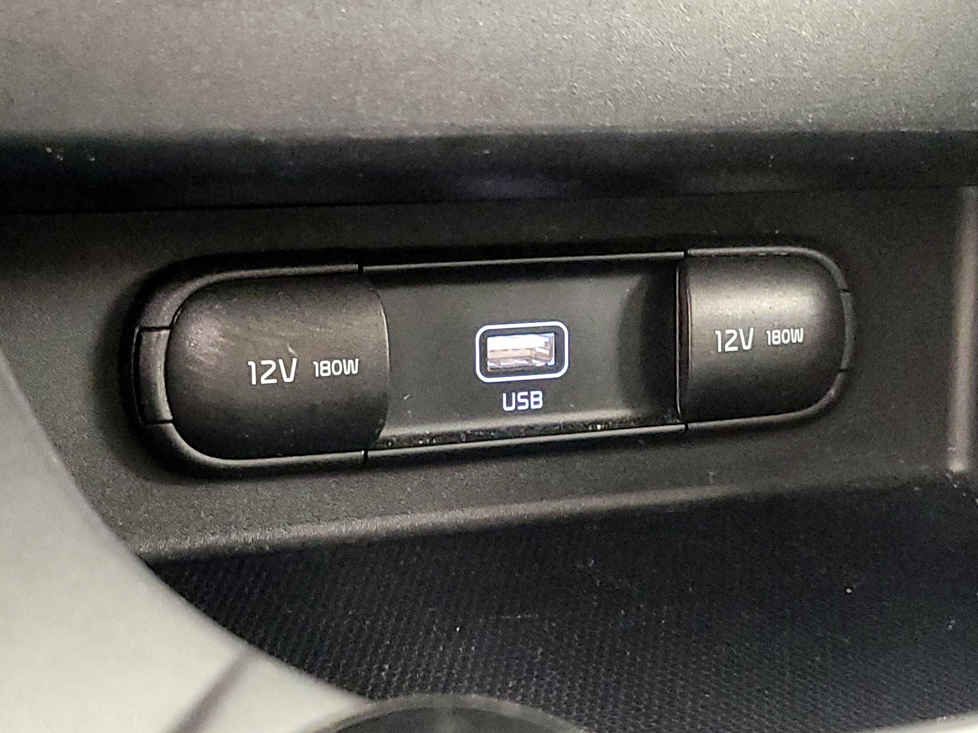 Thumbnail: 2022 Kia Seltos - 18