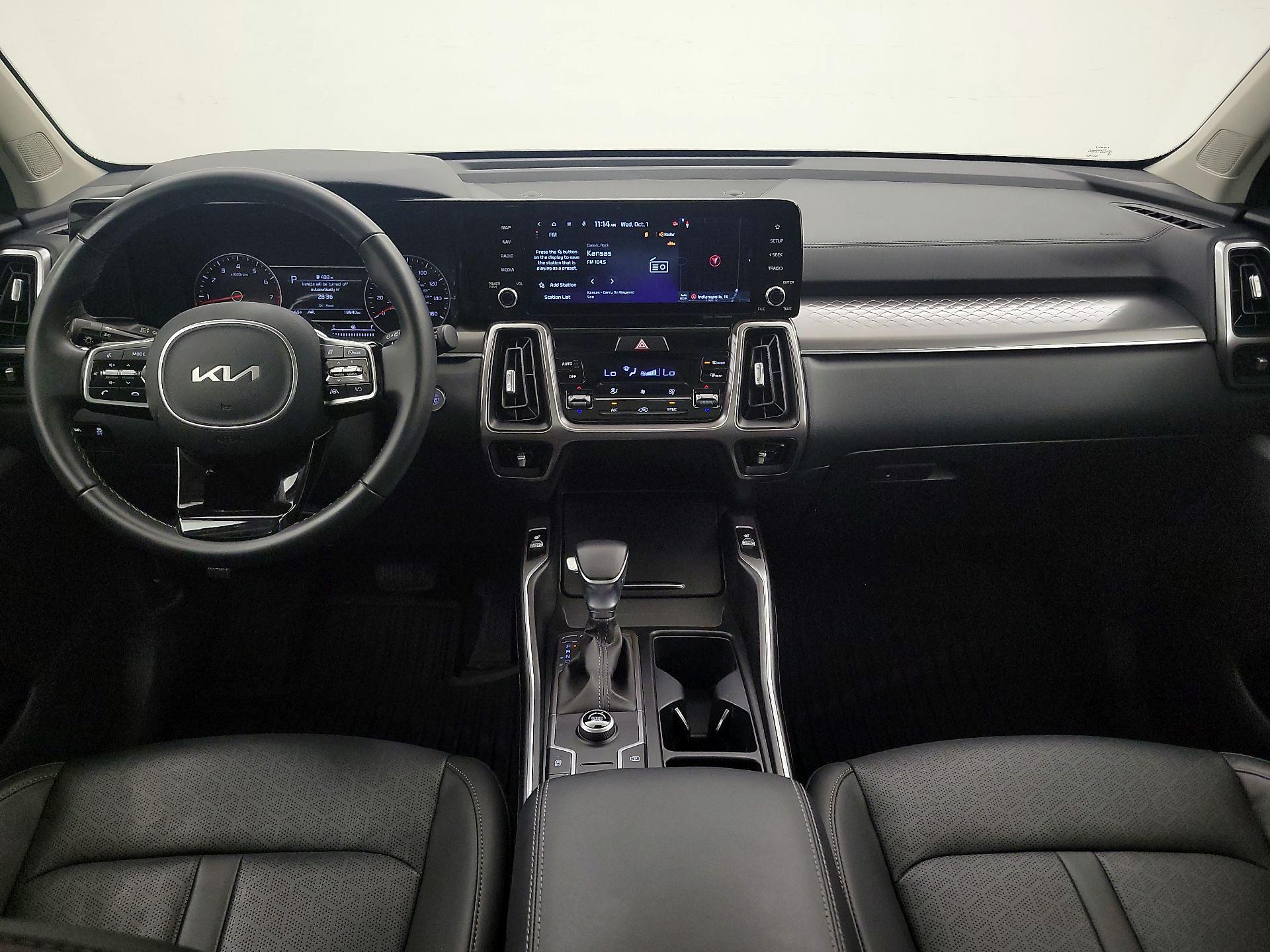 Thumbnail: 2023 Kia Sorento - 9