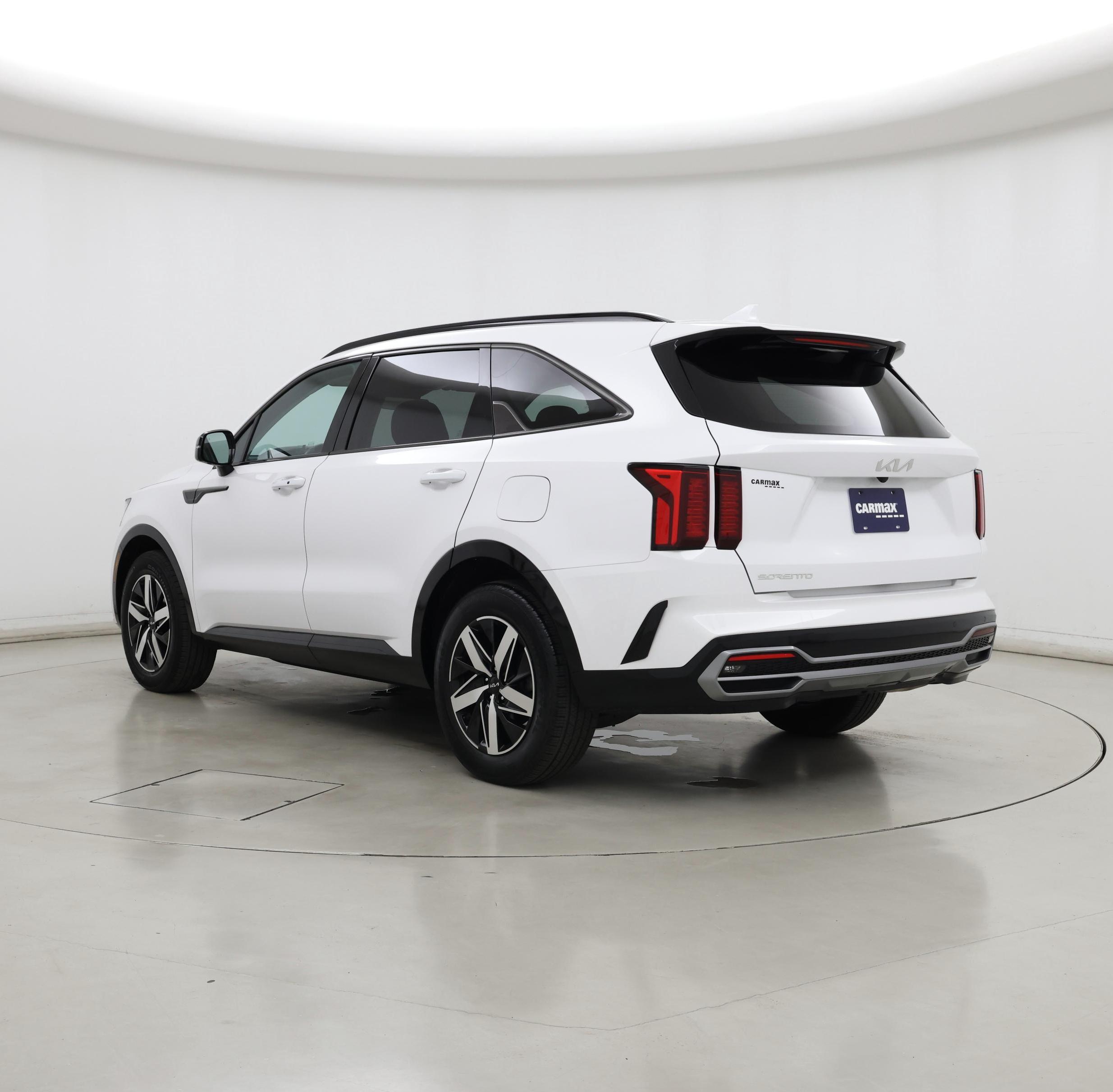 Thumbnail: 2023 Kia Sorento - 2